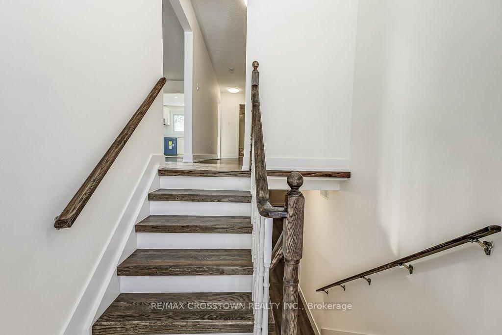 Photo 5 of 436 Dixon Boulevard, Newmarket, Central Newmarket — HOMEH