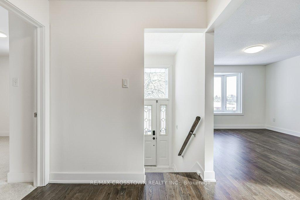 Photo 6 of 436 Dixon Boulevard, Newmarket, Central Newmarket — HOMEH