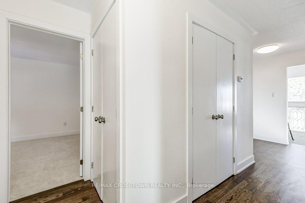 Photo 16 of 436 Dixon Boulevard, Newmarket, Central Newmarket — HOMEH