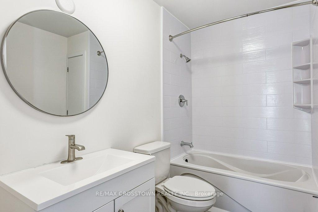 Photo 18 of 436 Dixon Boulevard, Newmarket, Central Newmarket — HOMEH