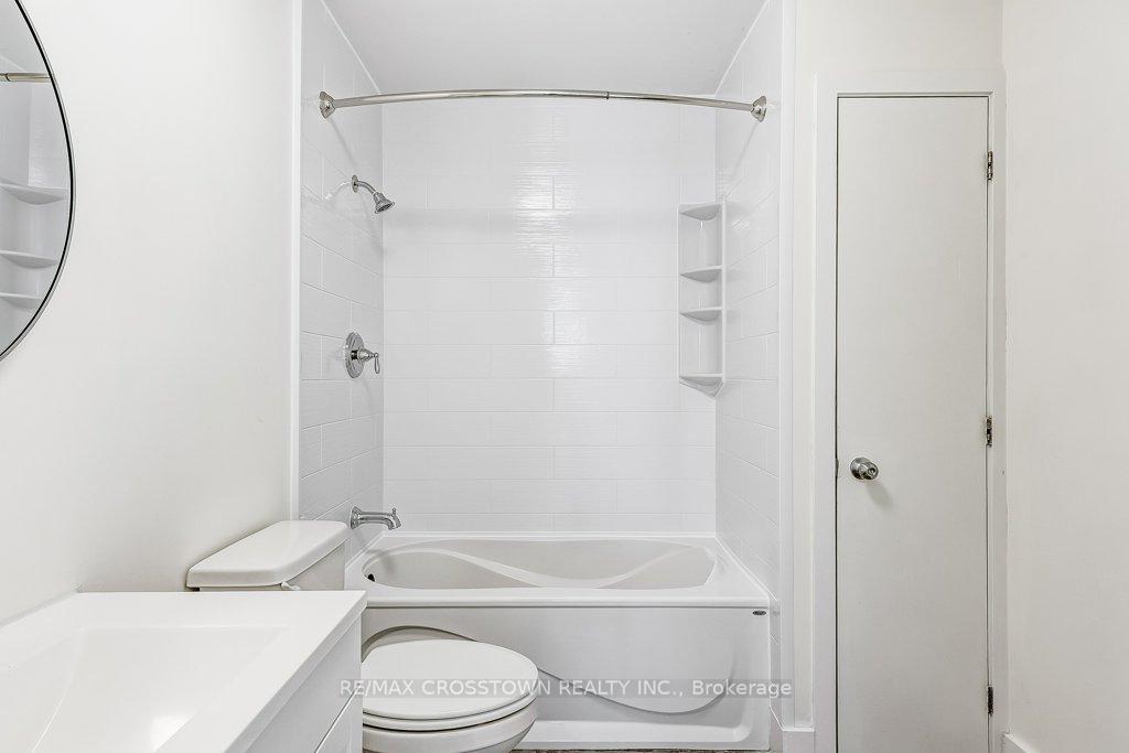 Photo 19 of 436 Dixon Boulevard, Newmarket, Central Newmarket — HOMEH