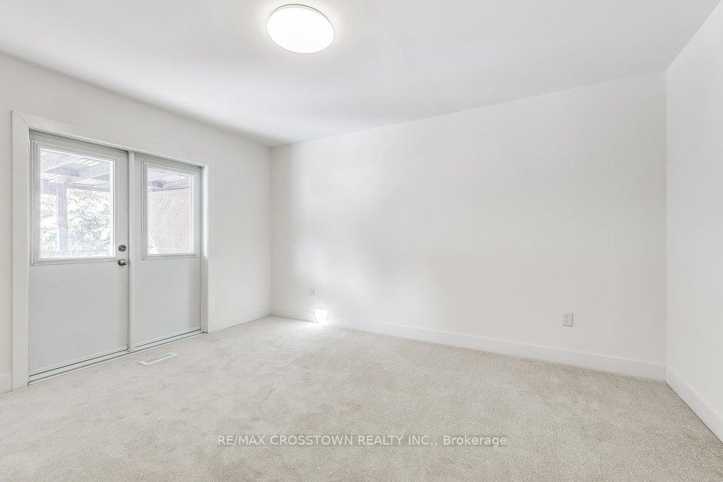 Photo 24 of 436 Dixon Boulevard, Newmarket, Central Newmarket — HOMEH