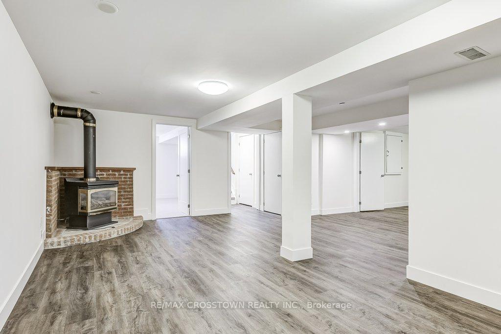 Photo 28 of 436 Dixon Boulevard, Newmarket, Central Newmarket — HOMEH