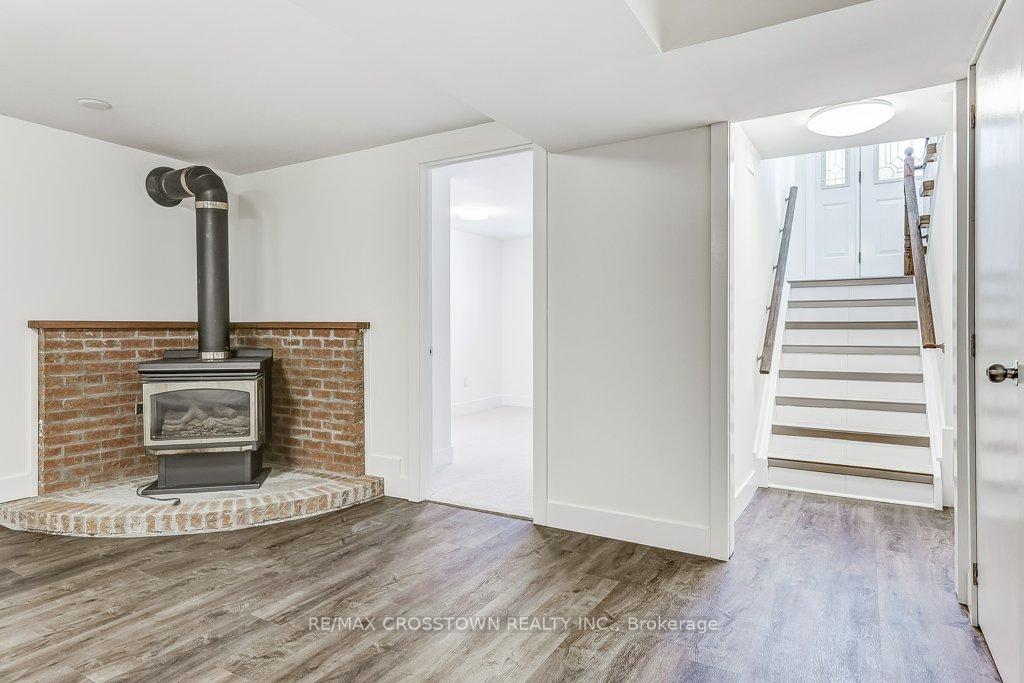 Photo 29 of 436 Dixon Boulevard, Newmarket, Central Newmarket — HOMEH