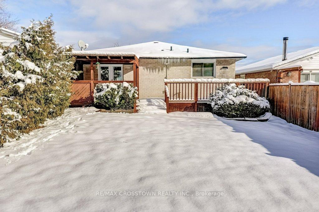Photo 34 of 436 Dixon Boulevard, Newmarket, Central Newmarket — HOMEH