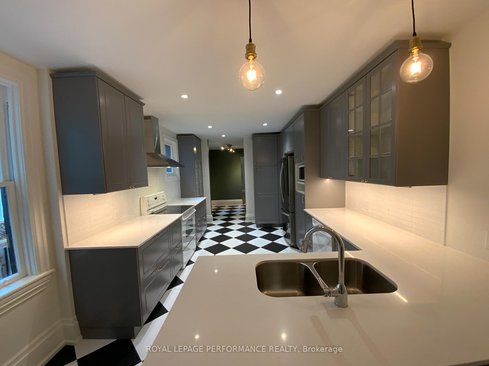 Photo 13 of 167 Mackay Street, Ottawa, New Edinburgh — HOMEH
