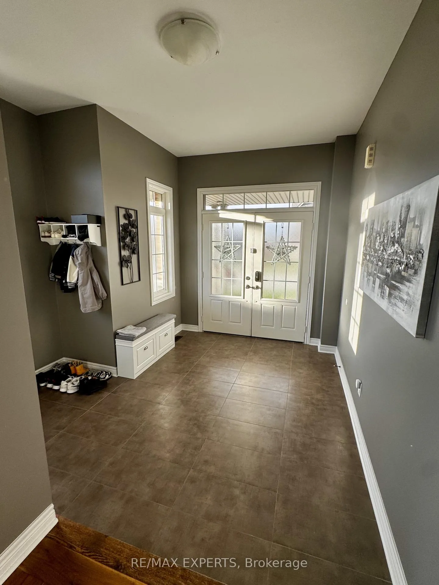 Photo 5 of 39 Mason Drive, New Tecumseth, Rural New Tecumseth — HOMEH