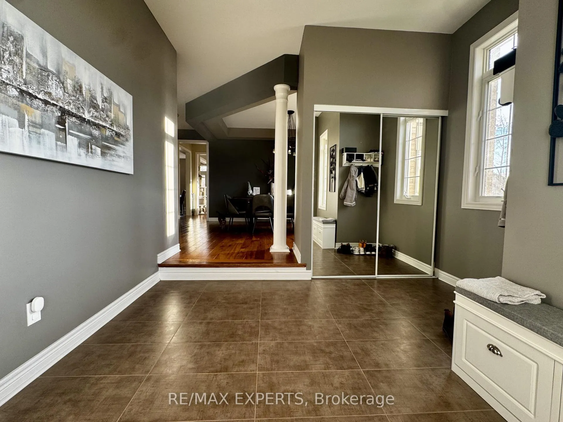 Photo 6 of 39 Mason Drive, New Tecumseth, Rural New Tecumseth — HOMEH
