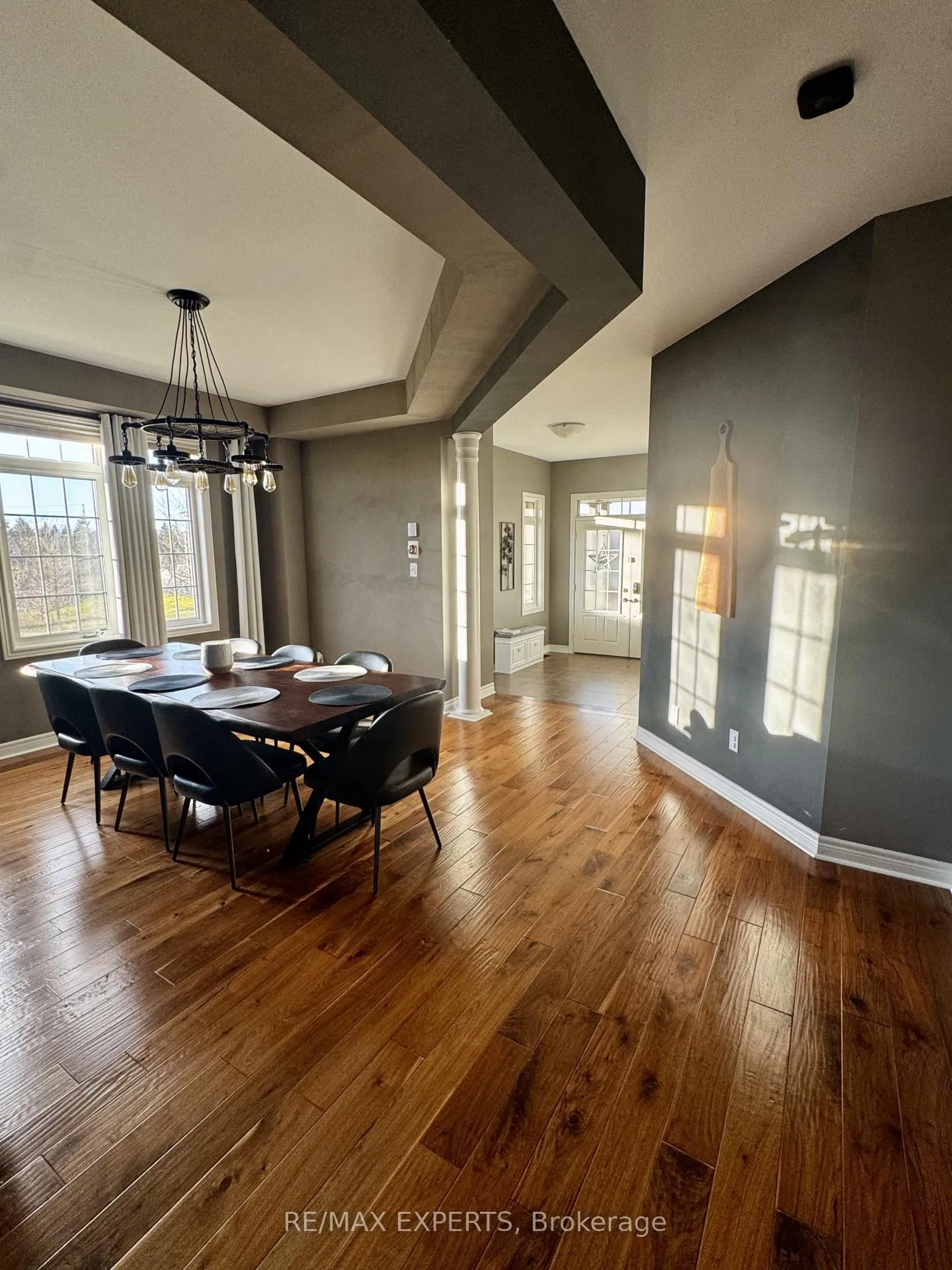Photo 9 of 39 Mason Drive, New Tecumseth, Rural New Tecumseth — HOMEH