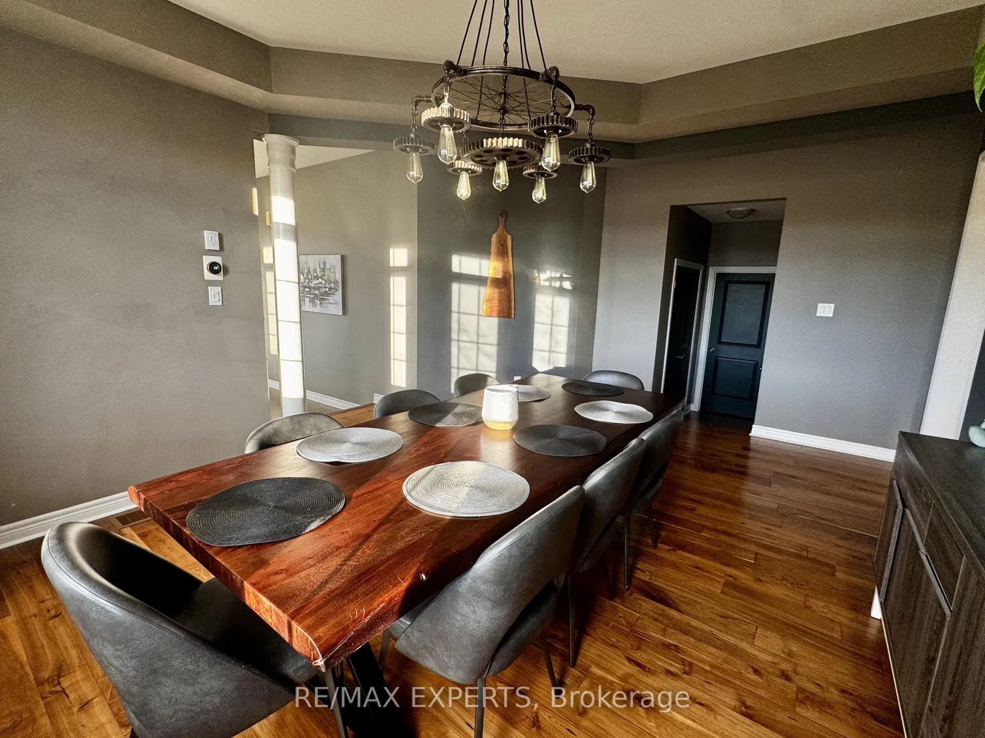 Photo 10 of 39 Mason Drive, New Tecumseth, Rural New Tecumseth — HOMEH