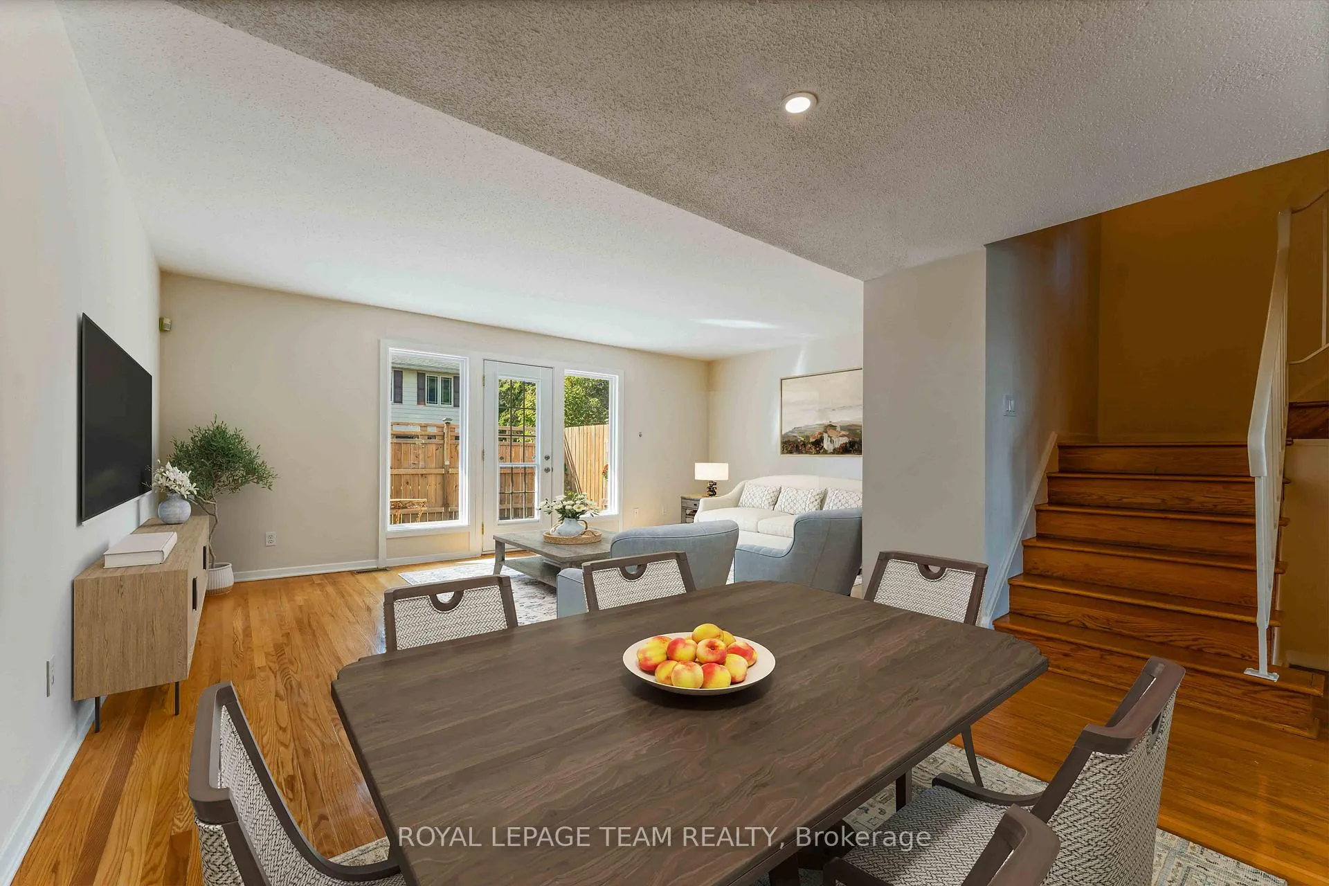 Photo 5 of 2664 Draper Avenue, Ottawa, Redwood Park — HOMEH