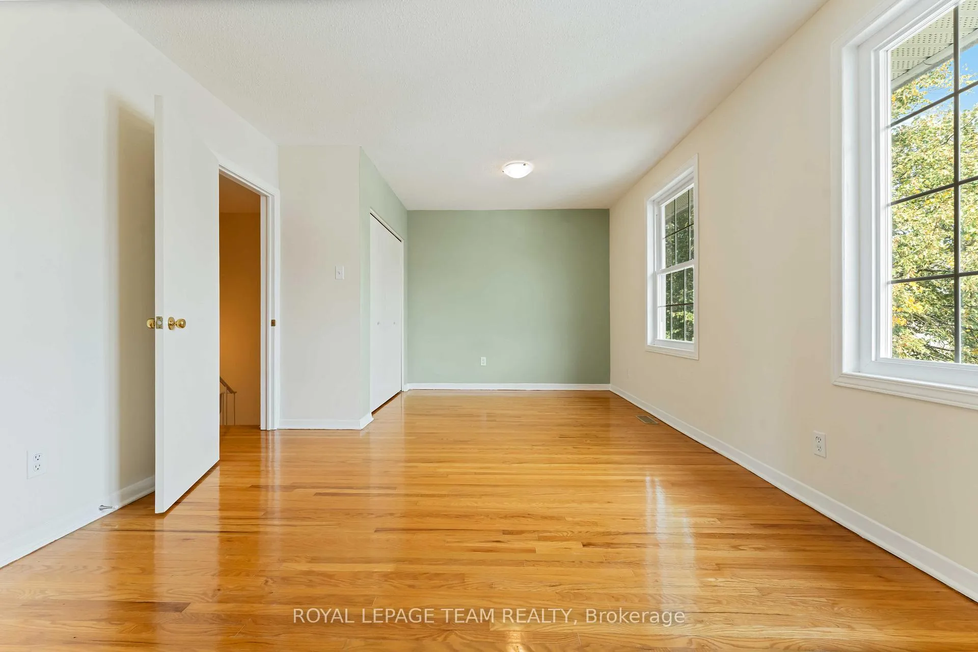 Photo 20 of 2664 Draper Avenue, Ottawa, Redwood Park — HOMEH
