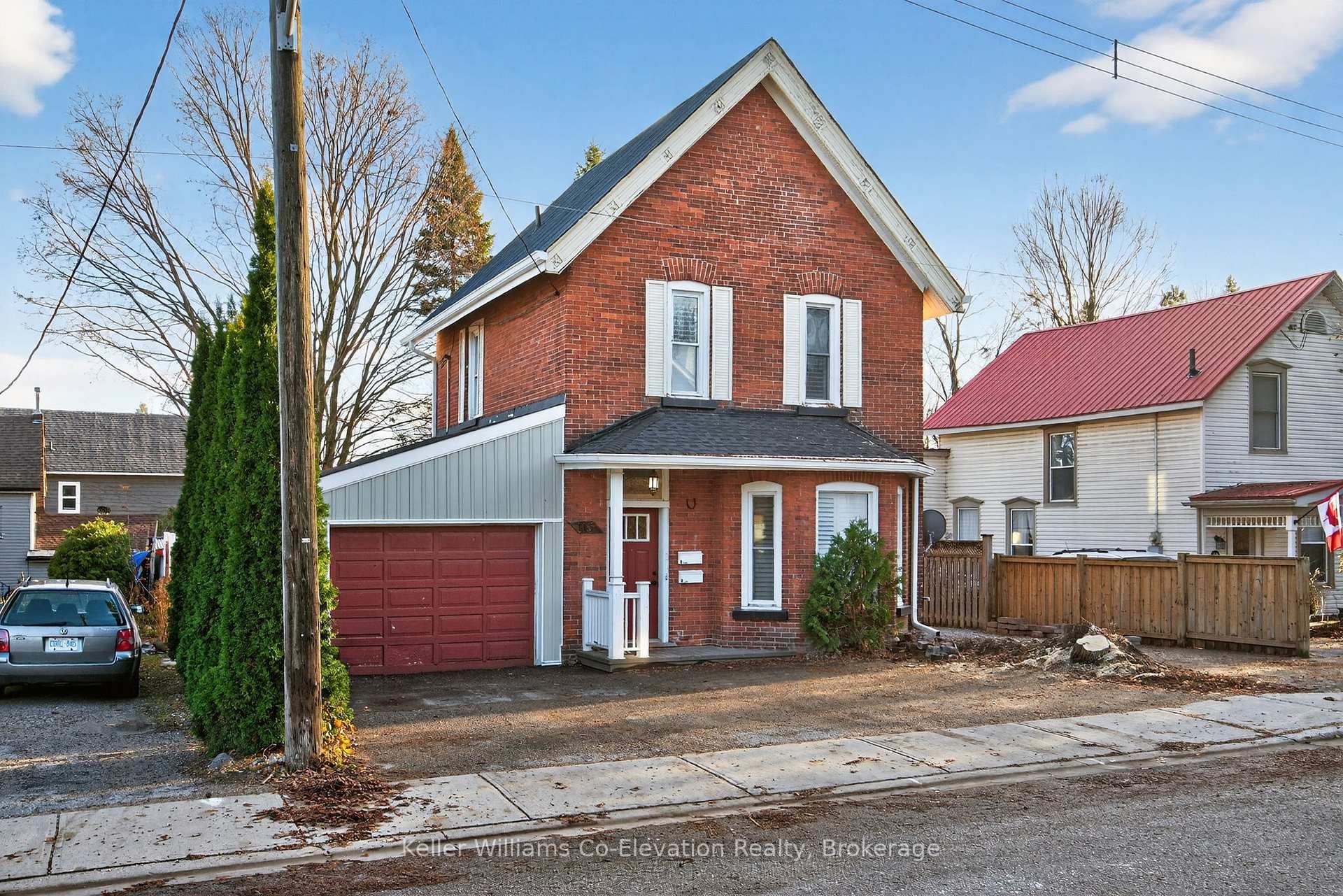 Front of Unit Unit B, 115 Tecumseth Street