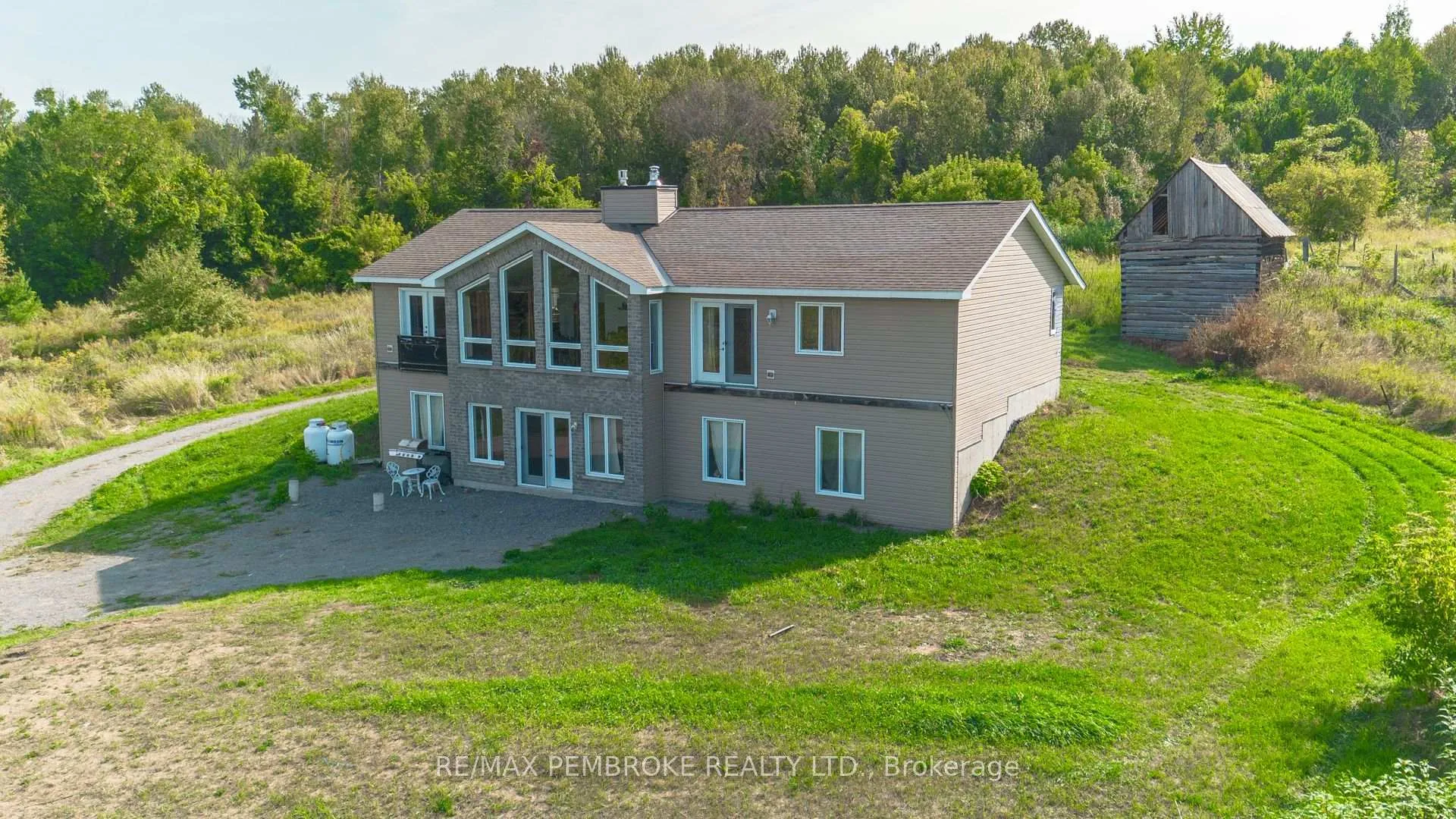 Photo 4 of 36752 41 Highway, North Algona Wilberforce, North Algona/Wilberforce Twp — HOMEH