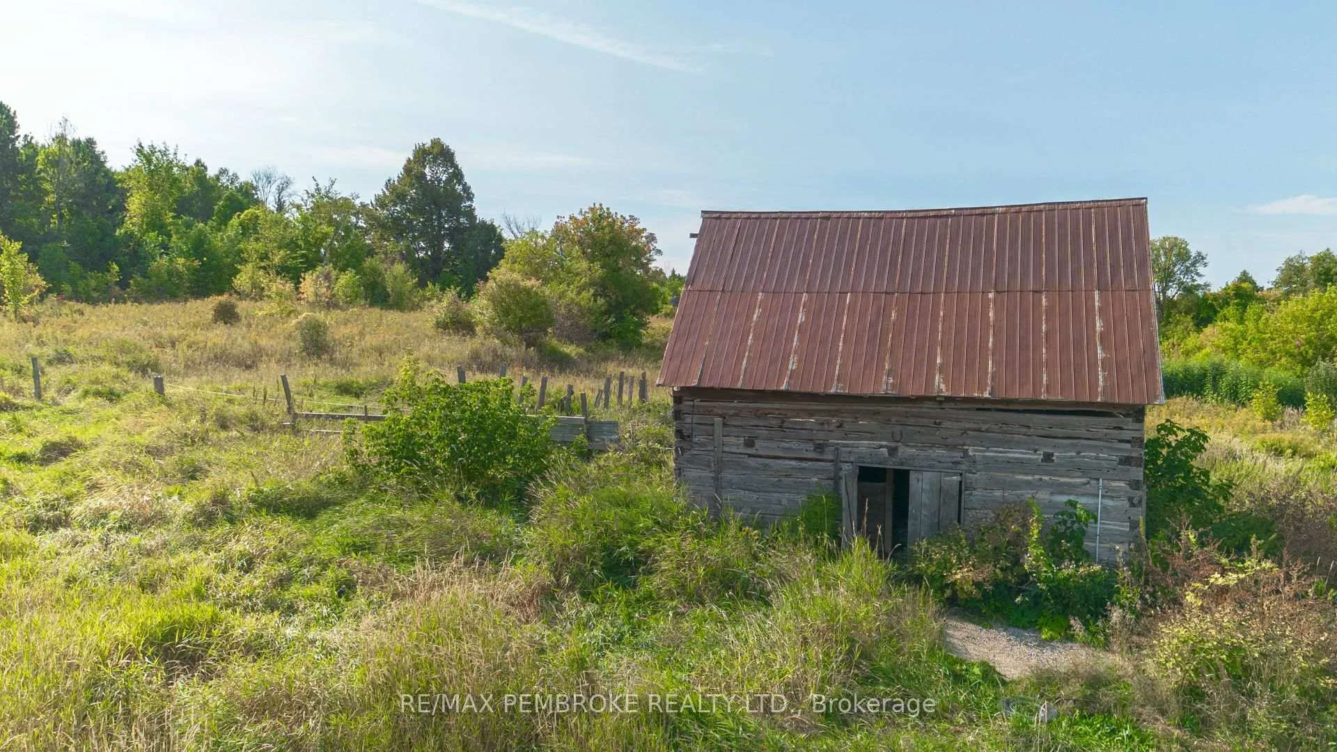 Photo 5 of 36752 41 Highway, North Algona Wilberforce, North Algona/Wilberforce Twp — HOMEH