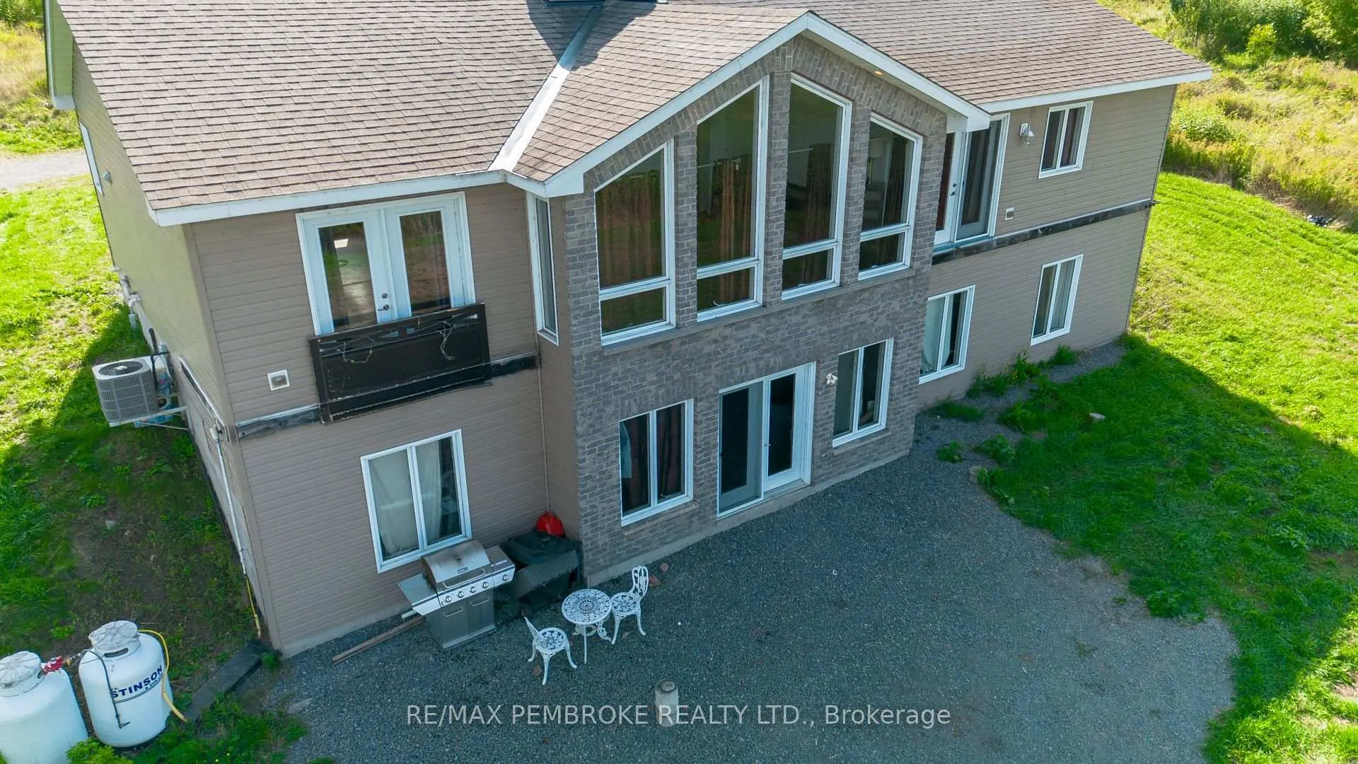 Photo 10 of 36752 41 Highway, North Algona Wilberforce, North Algona/Wilberforce Twp — HOMEH