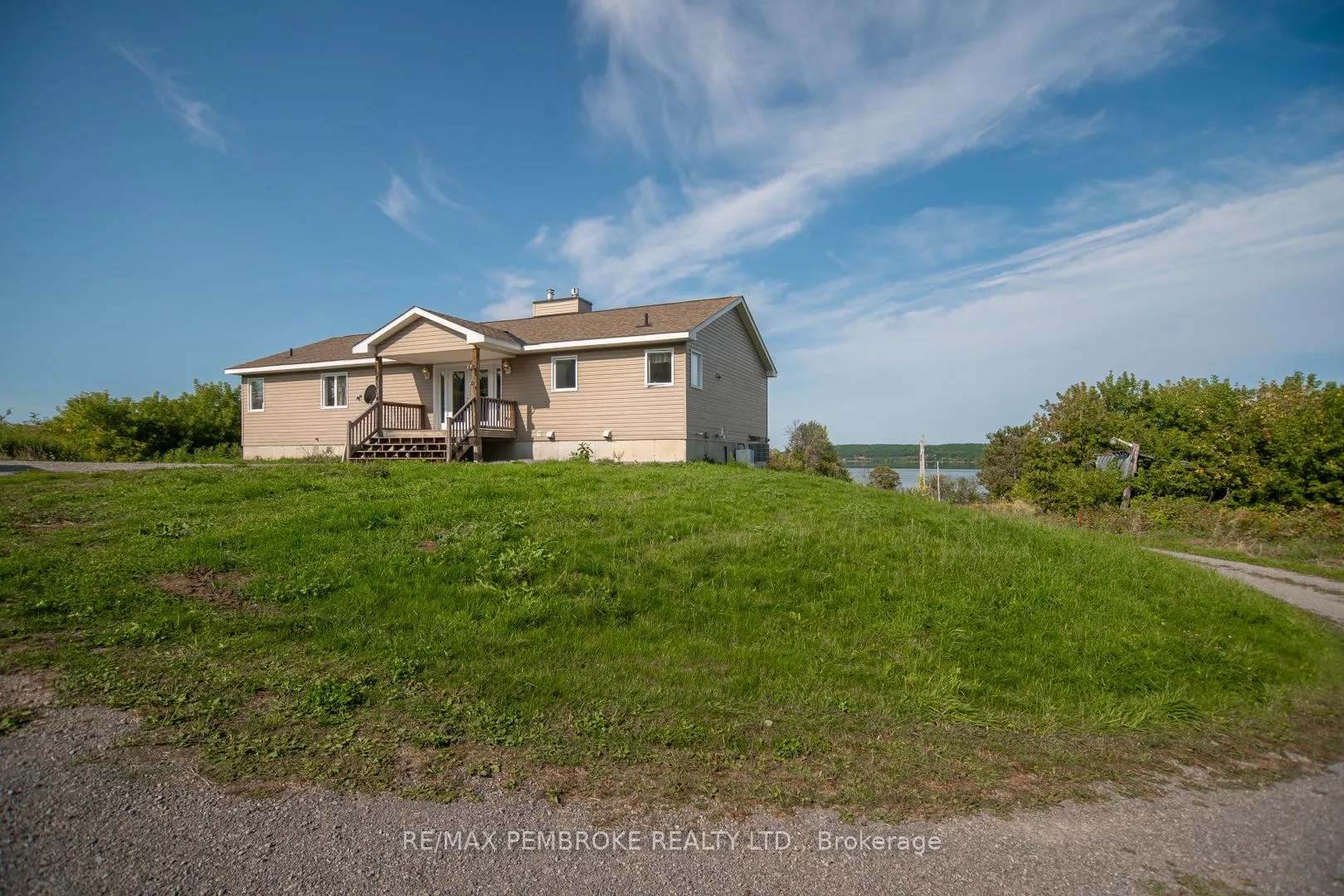 Photo 36 of 36752 41 Highway, North Algona Wilberforce, North Algona/Wilberforce Twp — HOMEH