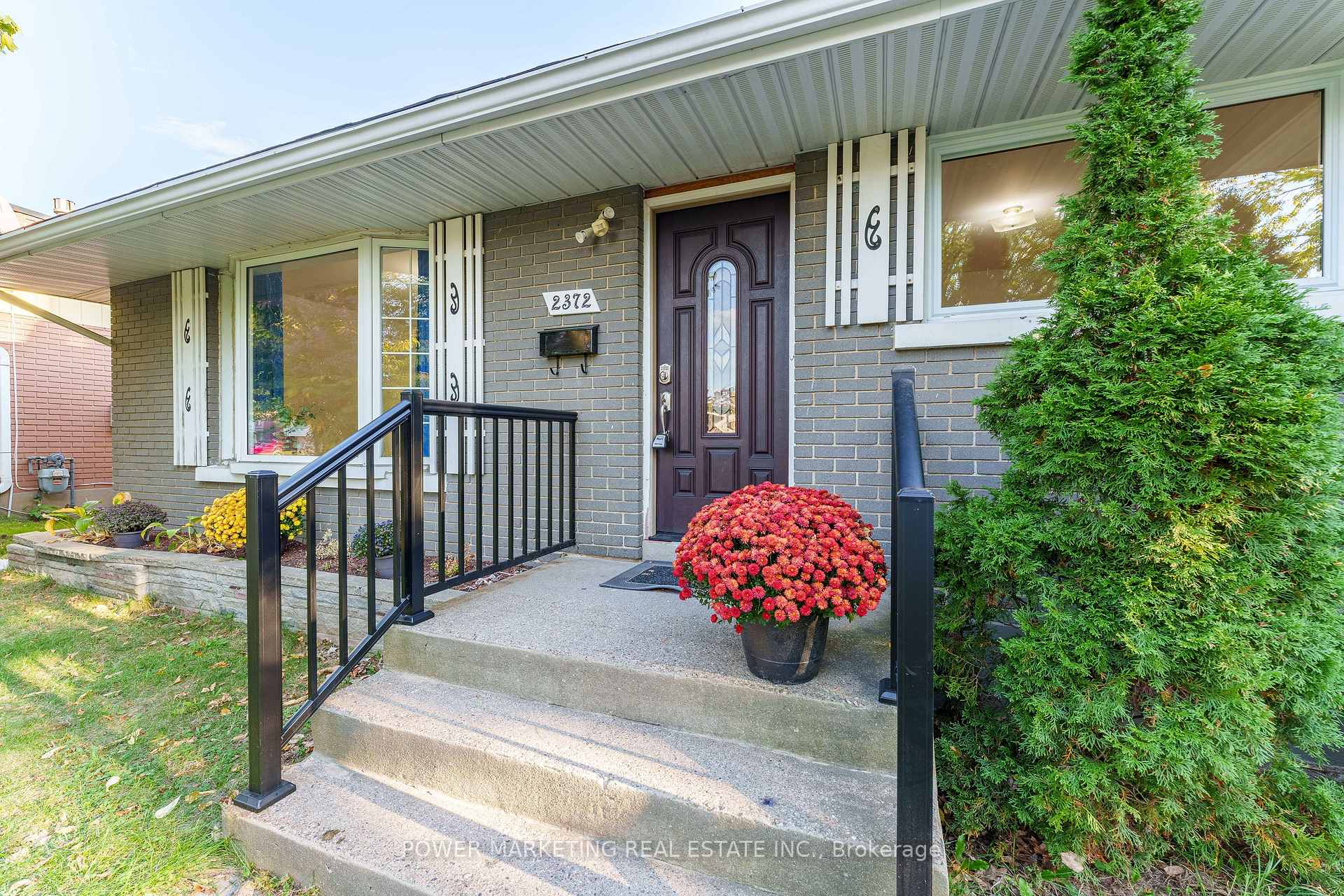 Photo 4 of 2372 Riley Avenue, Ottawa, Queensway Terrace South/Ridgeview — HOMEH