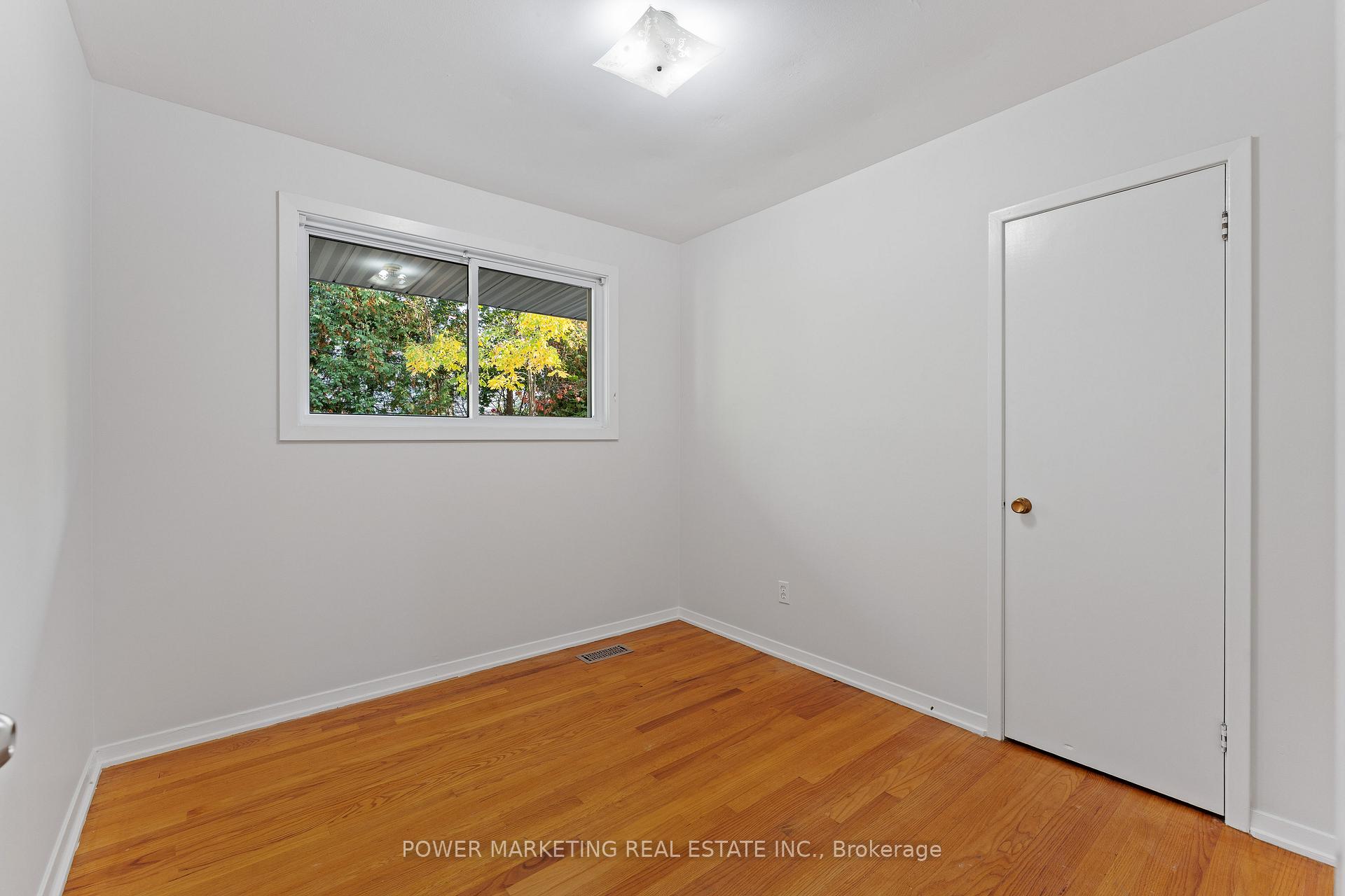 Photo 11 of 2372 Riley Avenue, Ottawa, Queensway Terrace South/Ridgeview — HOMEH