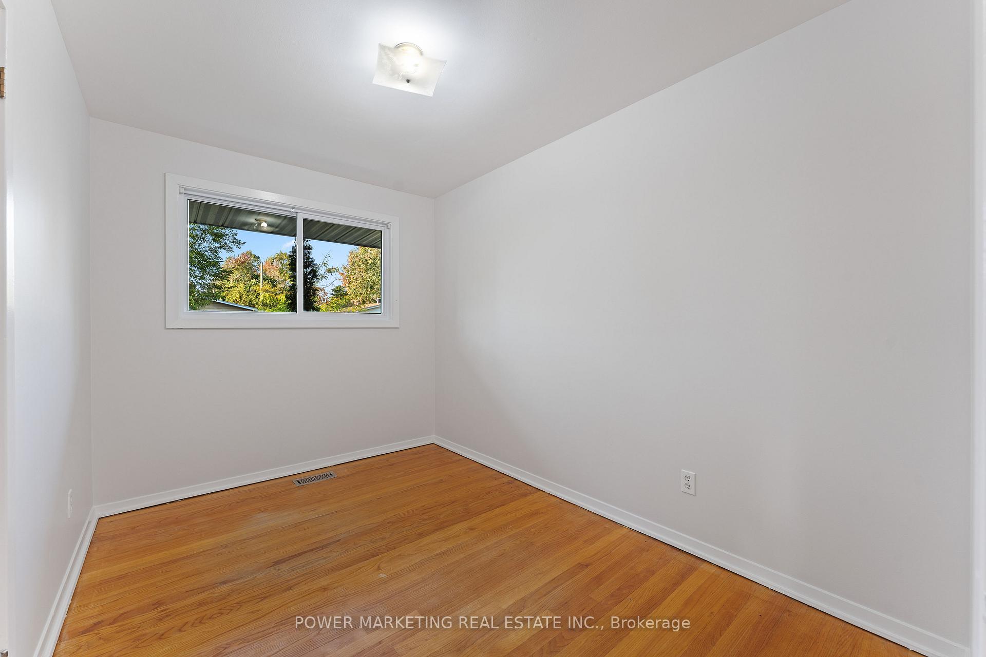 Photo 12 of 2372 Riley Avenue, Ottawa, Queensway Terrace South/Ridgeview — HOMEH