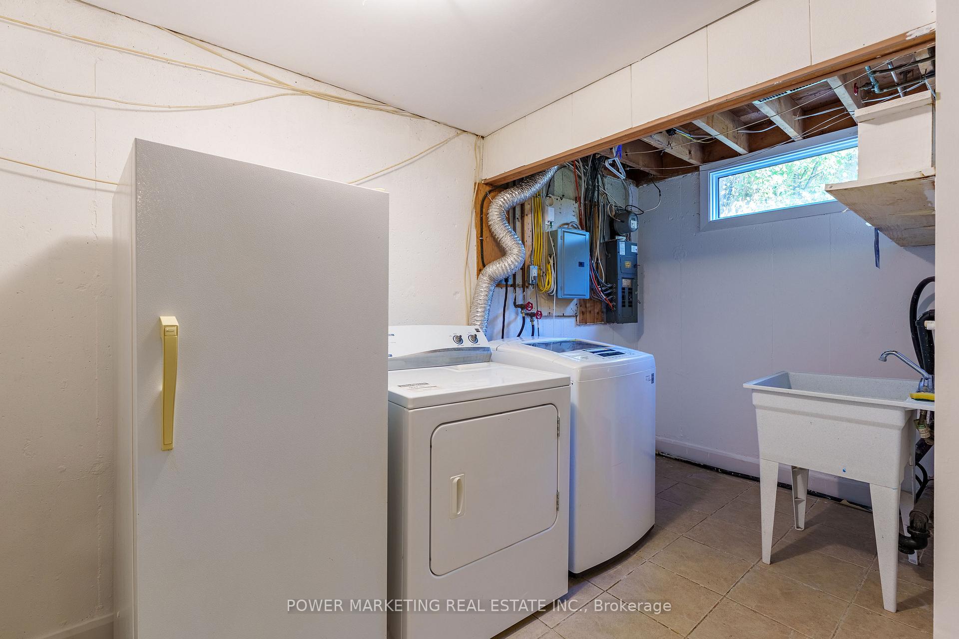 Photo 22 of 2372 Riley Avenue, Ottawa, Queensway Terrace South/Ridgeview — HOMEH
