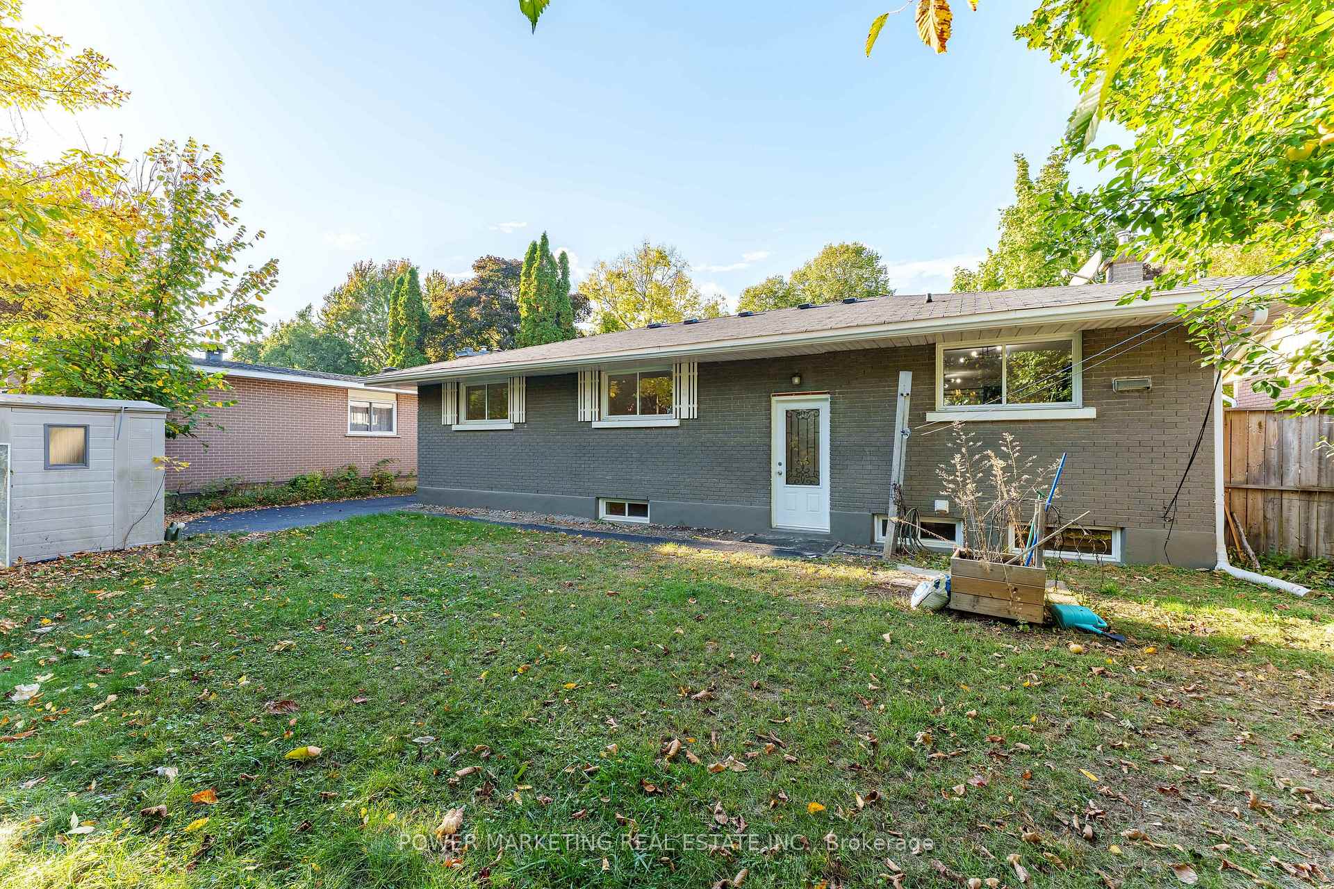 Photo 25 of 2372 Riley Avenue, Ottawa, Queensway Terrace South/Ridgeview — HOMEH