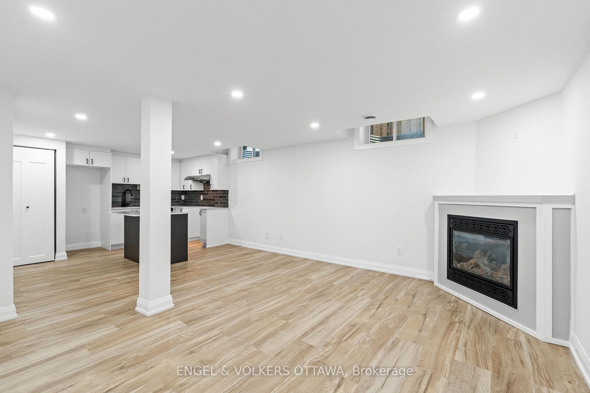 Photo 5 of Unit B, 2305 Kay Street, Ottawa, Queensway Terrace South/Ridgeview — HOMEH