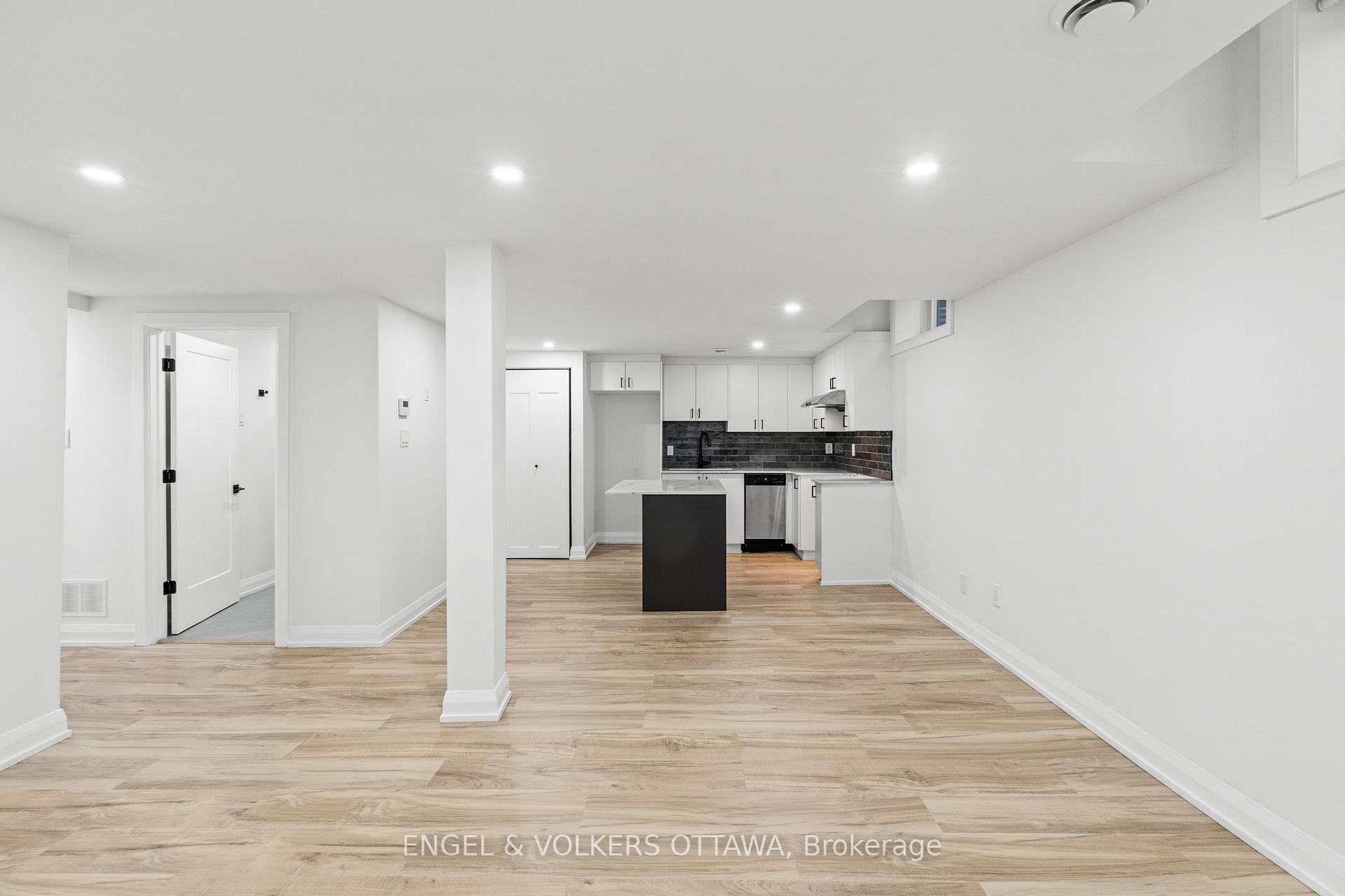 Photo 6 of Unit B, 2305 Kay Street, Ottawa, Queensway Terrace South/Ridgeview — HOMEH
