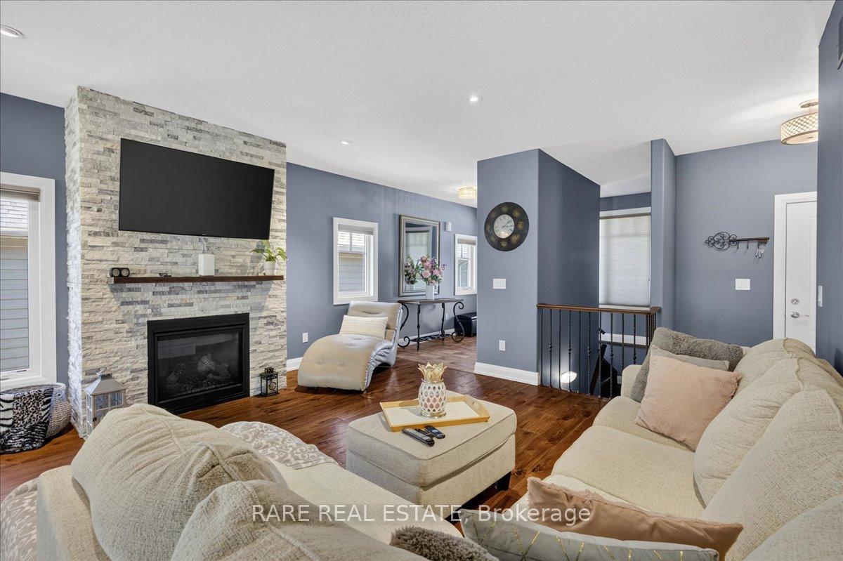 Photo 9 of 78 Landscape Drive, Oro-Medonte, Horseshoe Valley — HOMEH