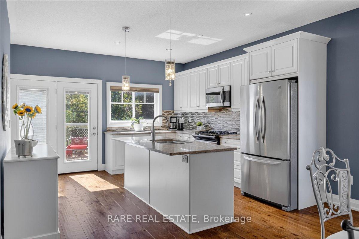 Photo 13 of 78 Landscape Drive, Oro-Medonte, Horseshoe Valley — HOMEH