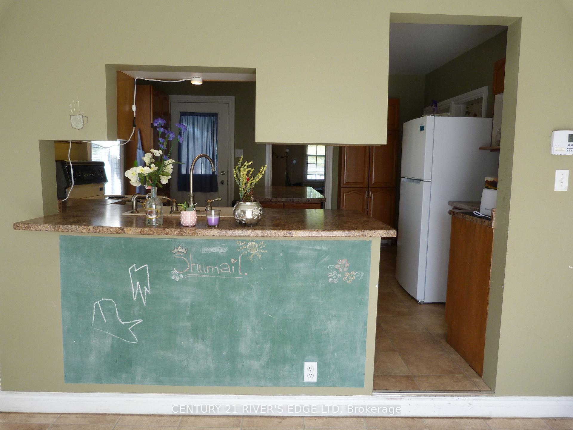 Photo 20 of 453 May Street, North Dundas, Winchester — HOMEH
