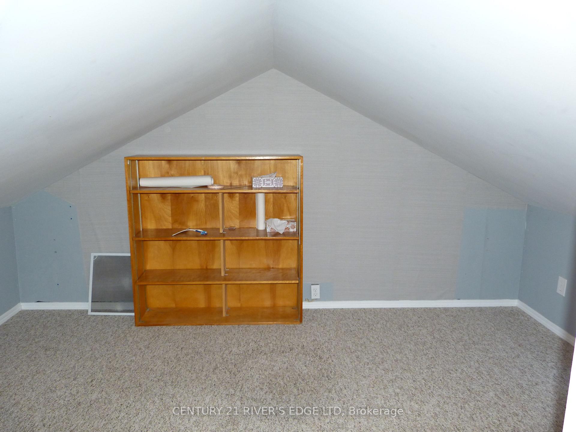 Photo 33 of 453 May Street, North Dundas, Winchester — HOMEH