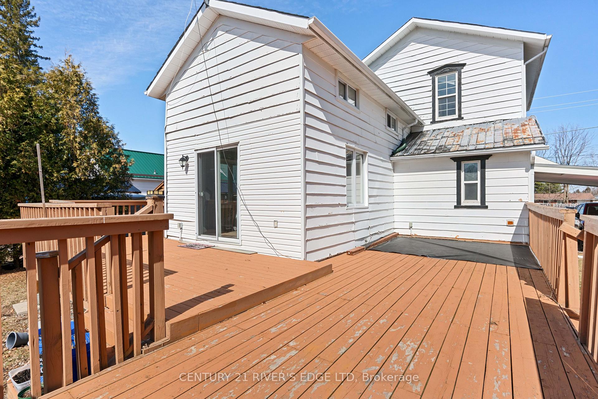 Photo 36 of 453 May Street, North Dundas, Winchester — HOMEH