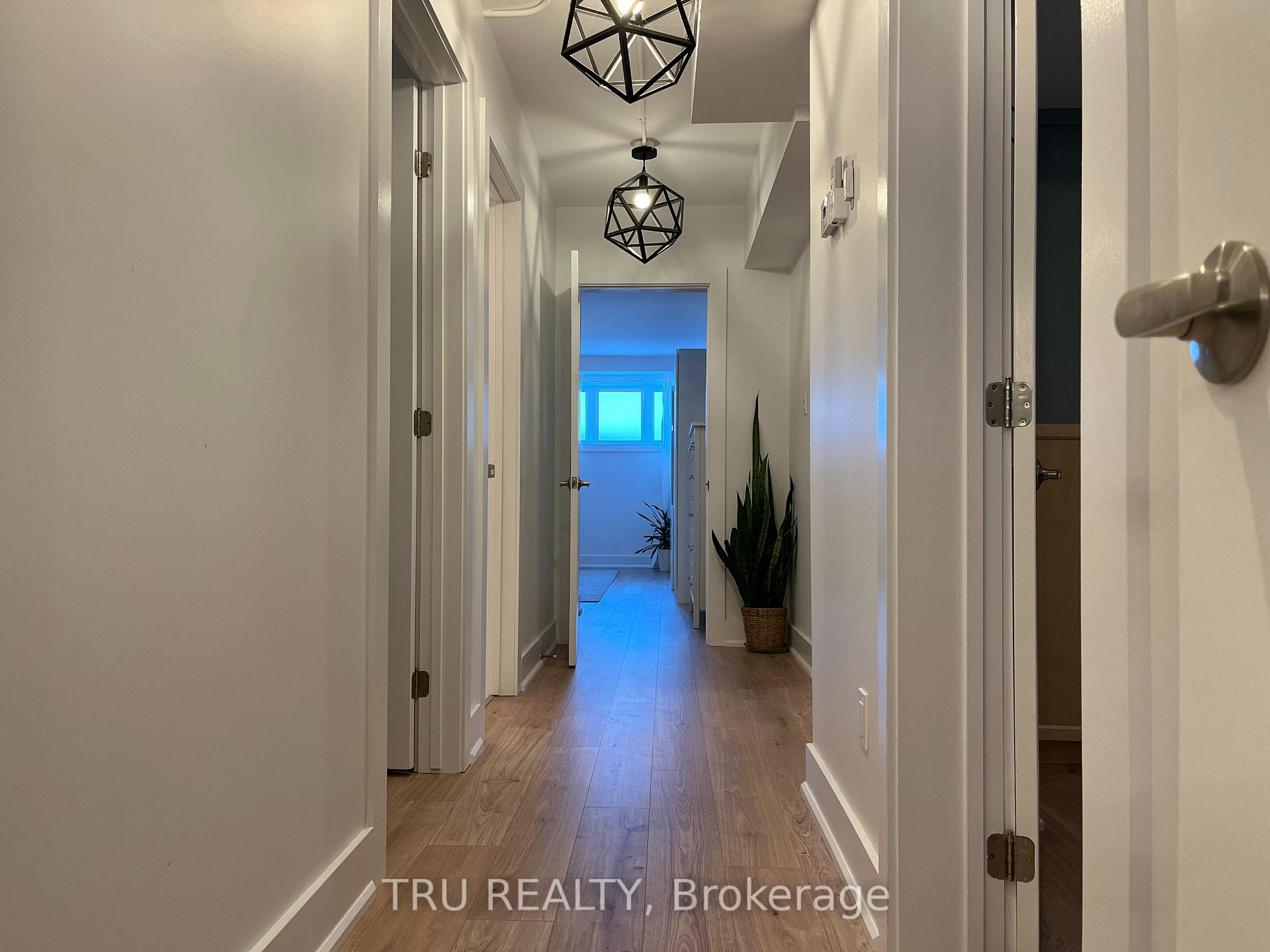 Photo 10 of Unit A, 59 Douglas Avenue, Ottawa, Lindenlea — HOMEH