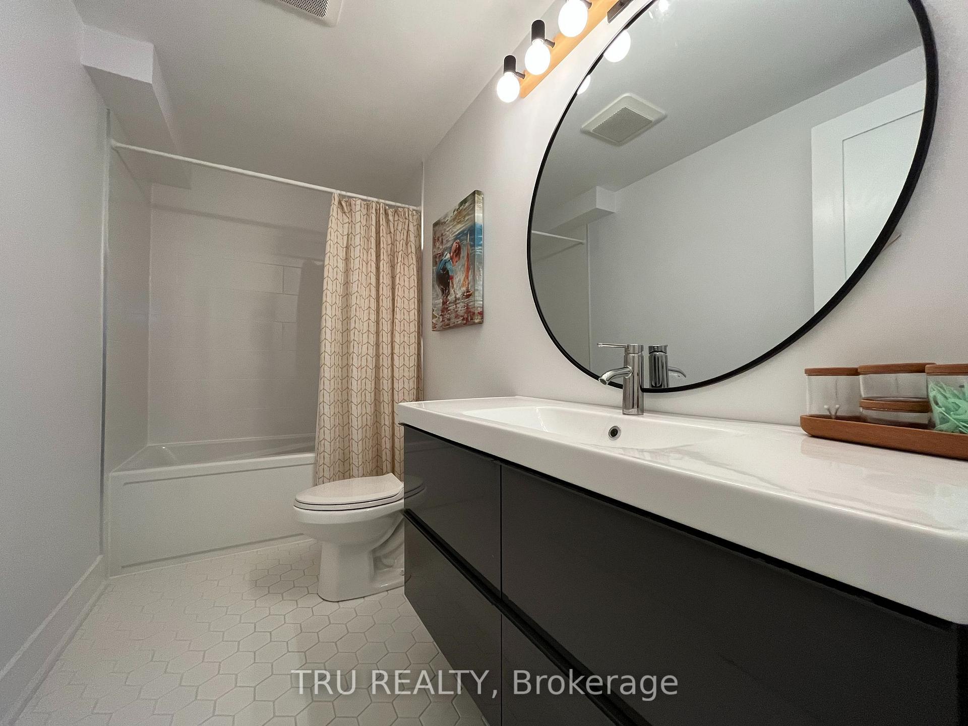 Photo 13 of Unit A, 59 Douglas Avenue, Ottawa, Lindenlea — HOMEH