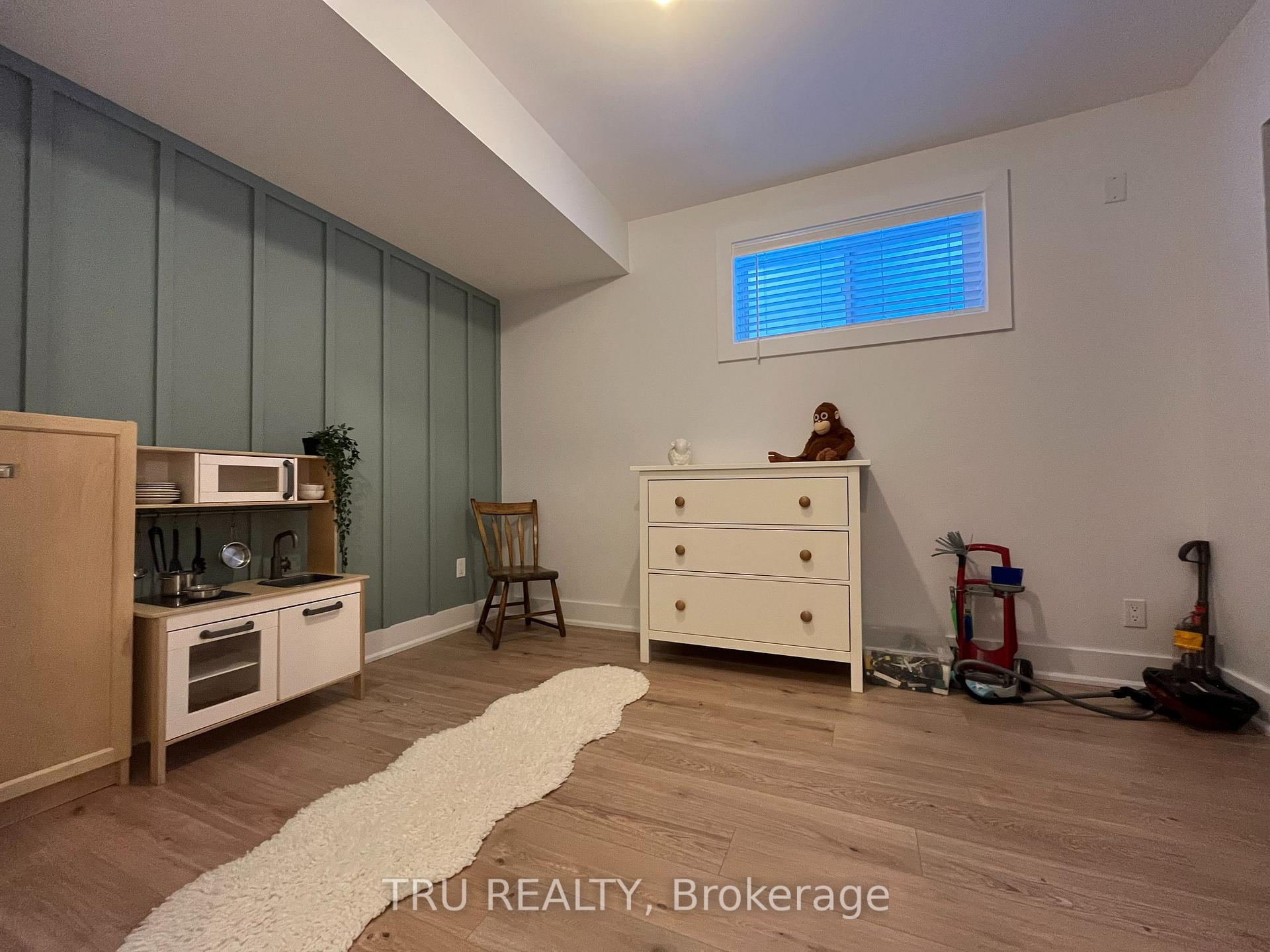 Photo 14 of Unit A, 59 Douglas Avenue, Ottawa, Lindenlea — HOMEH