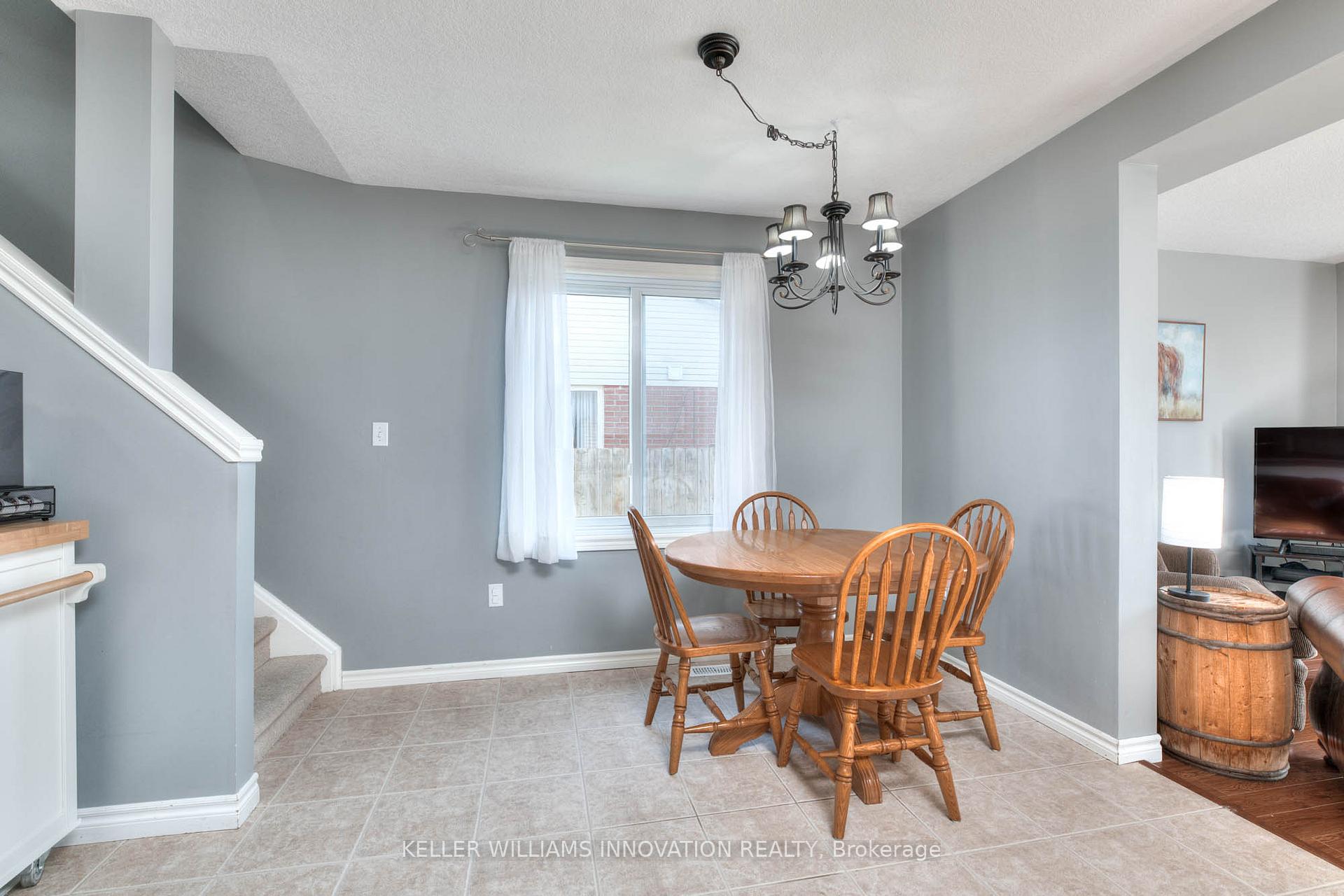 Photo 9 of 462 Mowat Street E, North Perth, Listowel — HOMEH