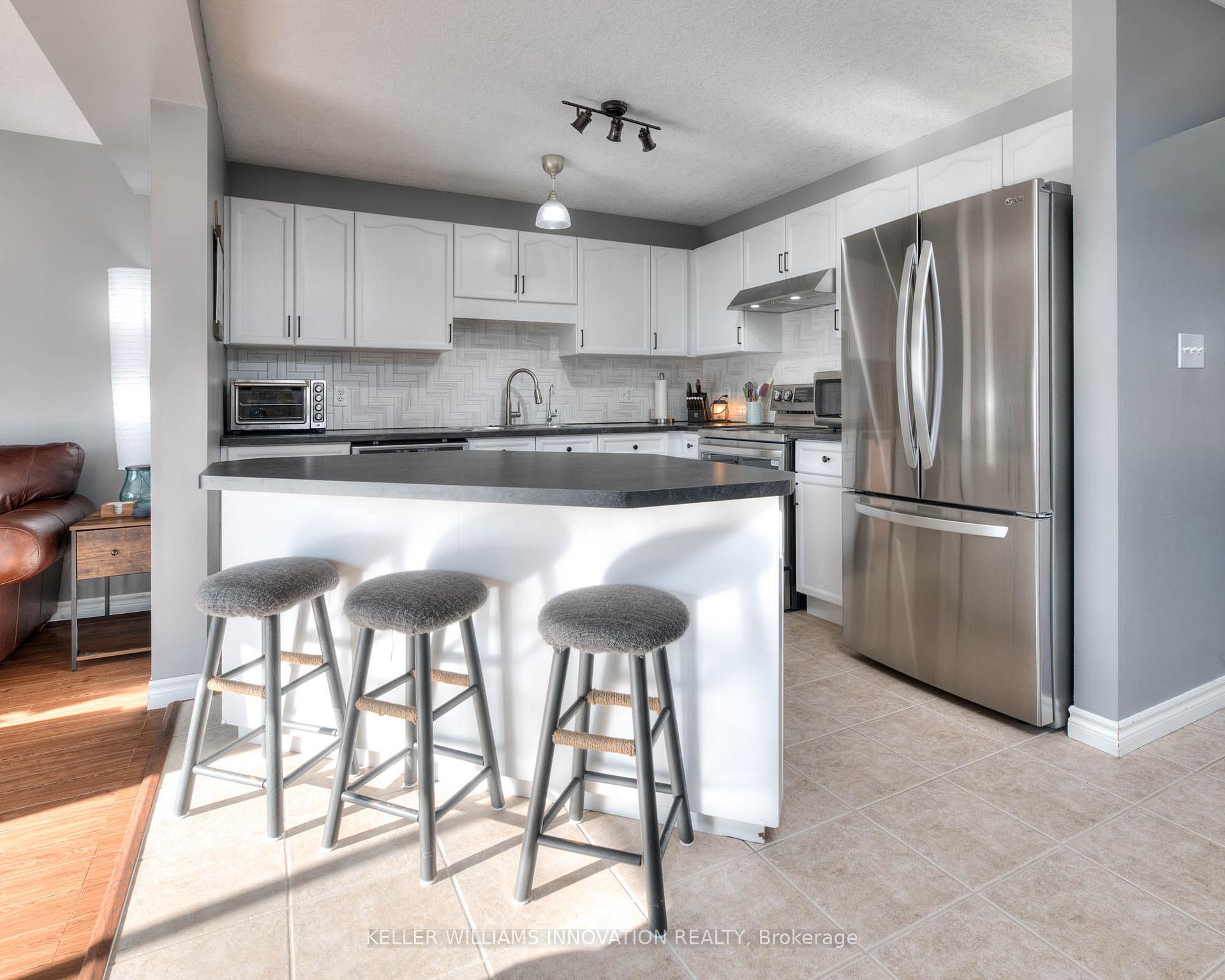 Photo 12 of 462 Mowat Street E, North Perth, Listowel — HOMEH