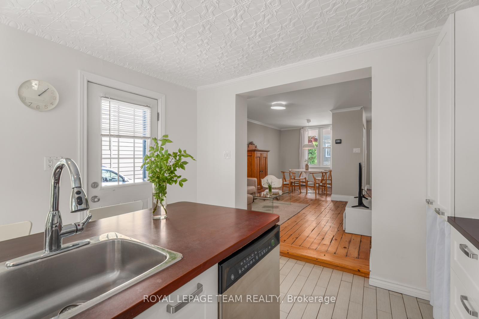 Photo 11 of 17 Electric Street, Ottawa, Lindenlea — HOMEH