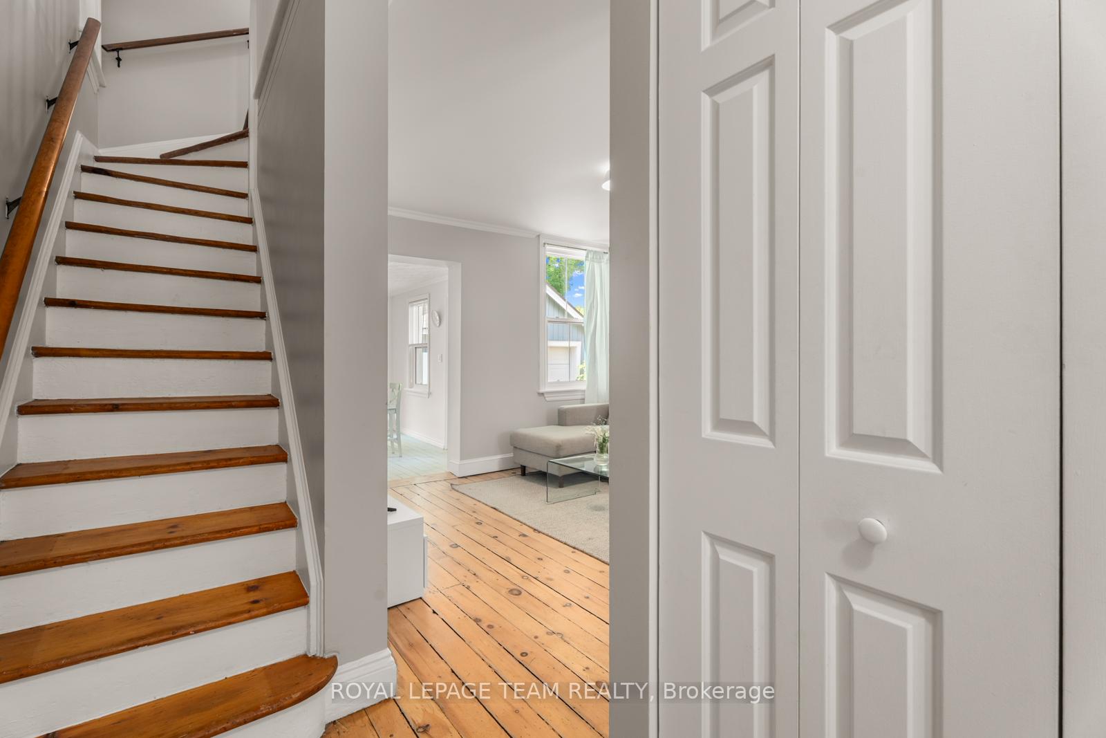 Photo 12 of 17 Electric Street, Ottawa, Lindenlea — HOMEH