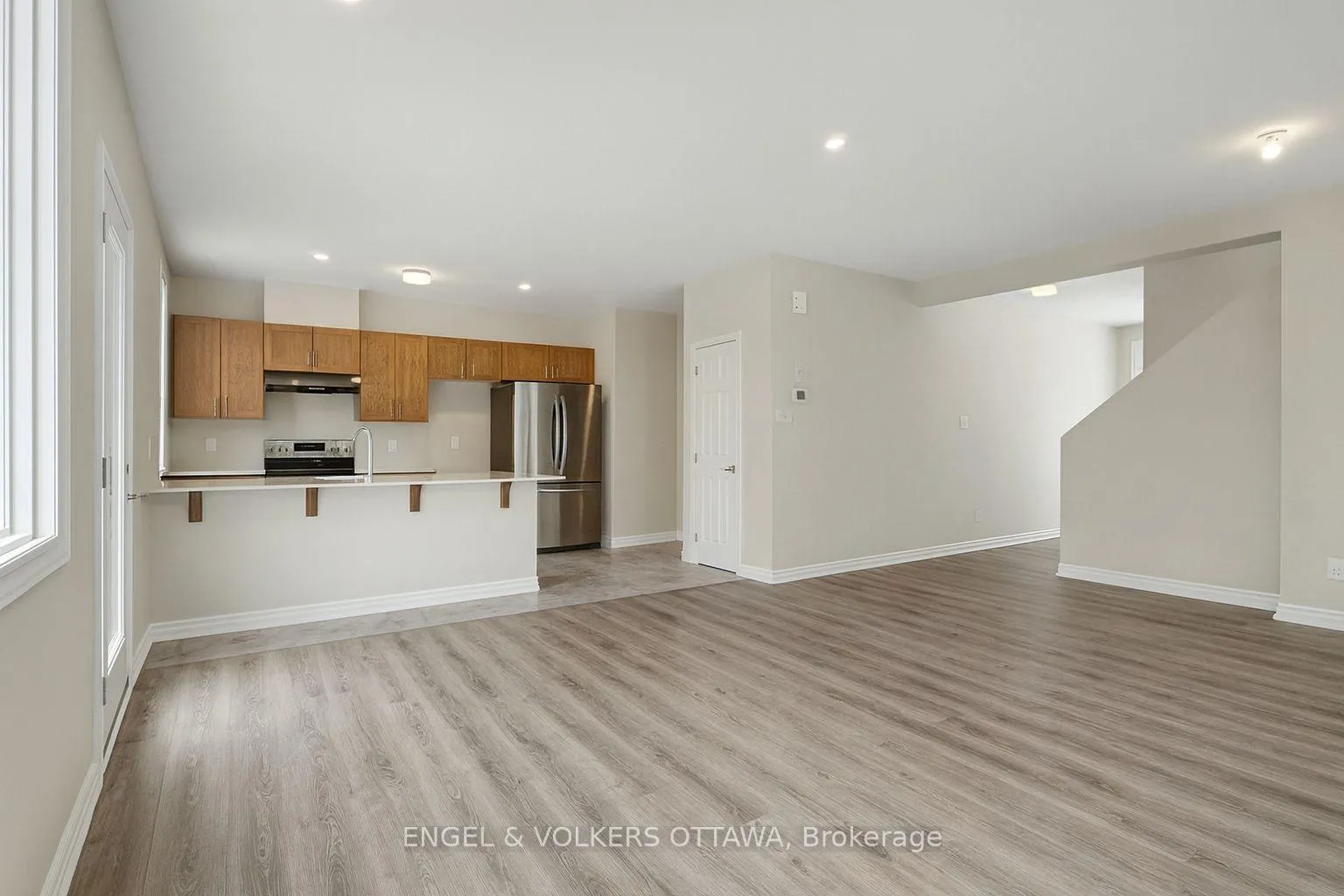 Photo 7 of 161 Ryan Reynolds Way, Ottawa, Avalon West — HOMEH