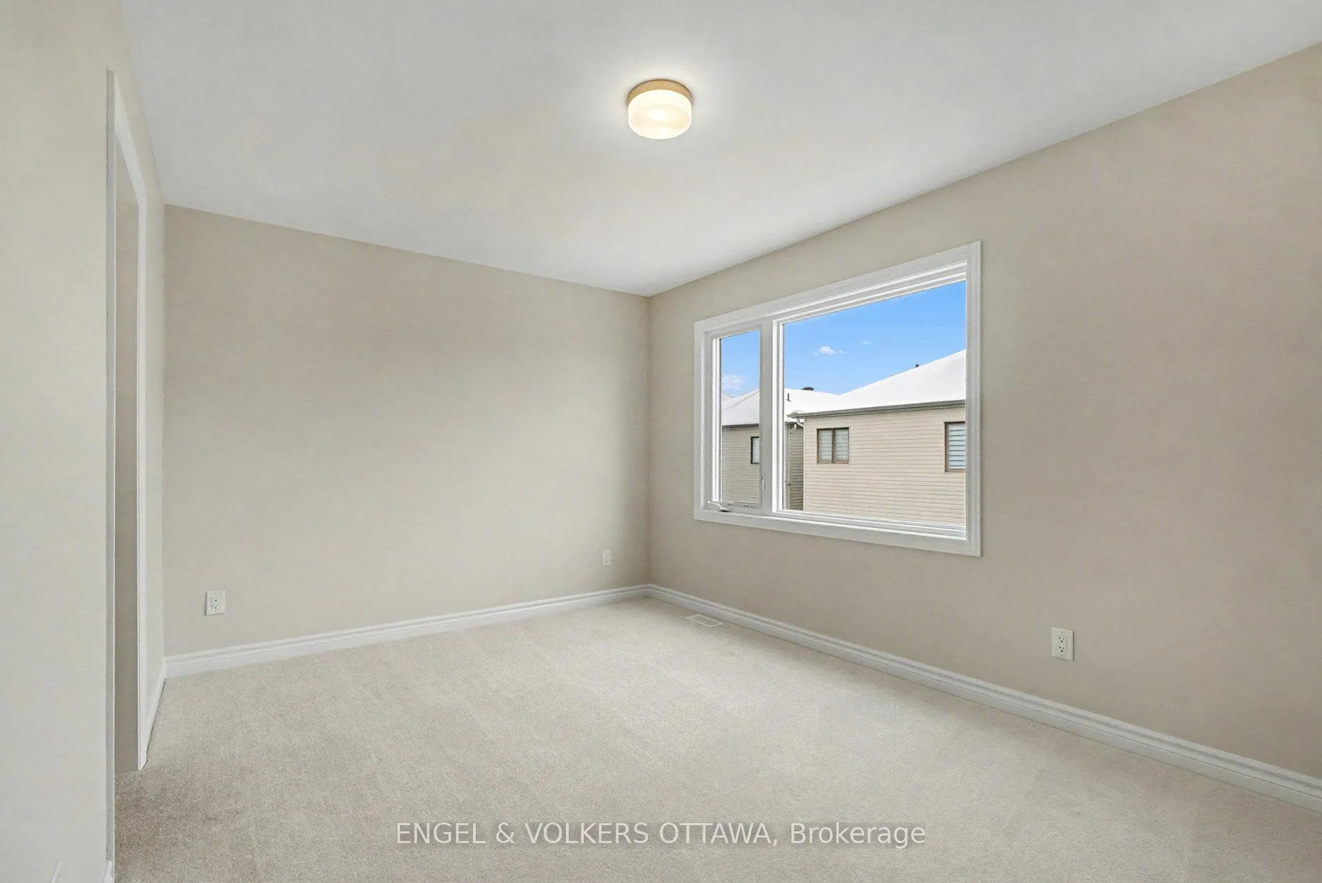 Photo 9 of 161 Ryan Reynolds Way, Ottawa, Avalon West — HOMEH