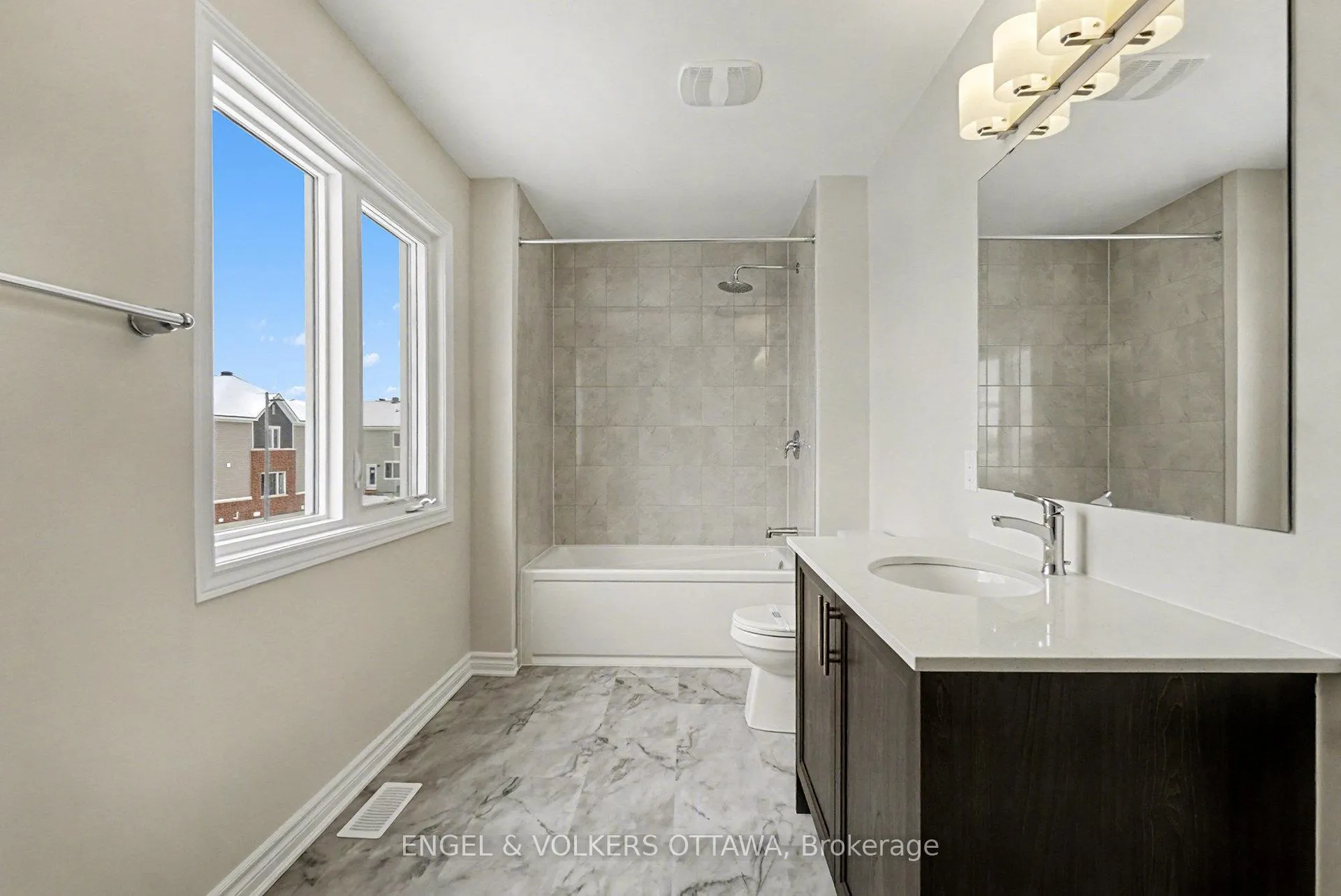 Photo 11 of 161 Ryan Reynolds Way, Ottawa, Avalon West — HOMEH