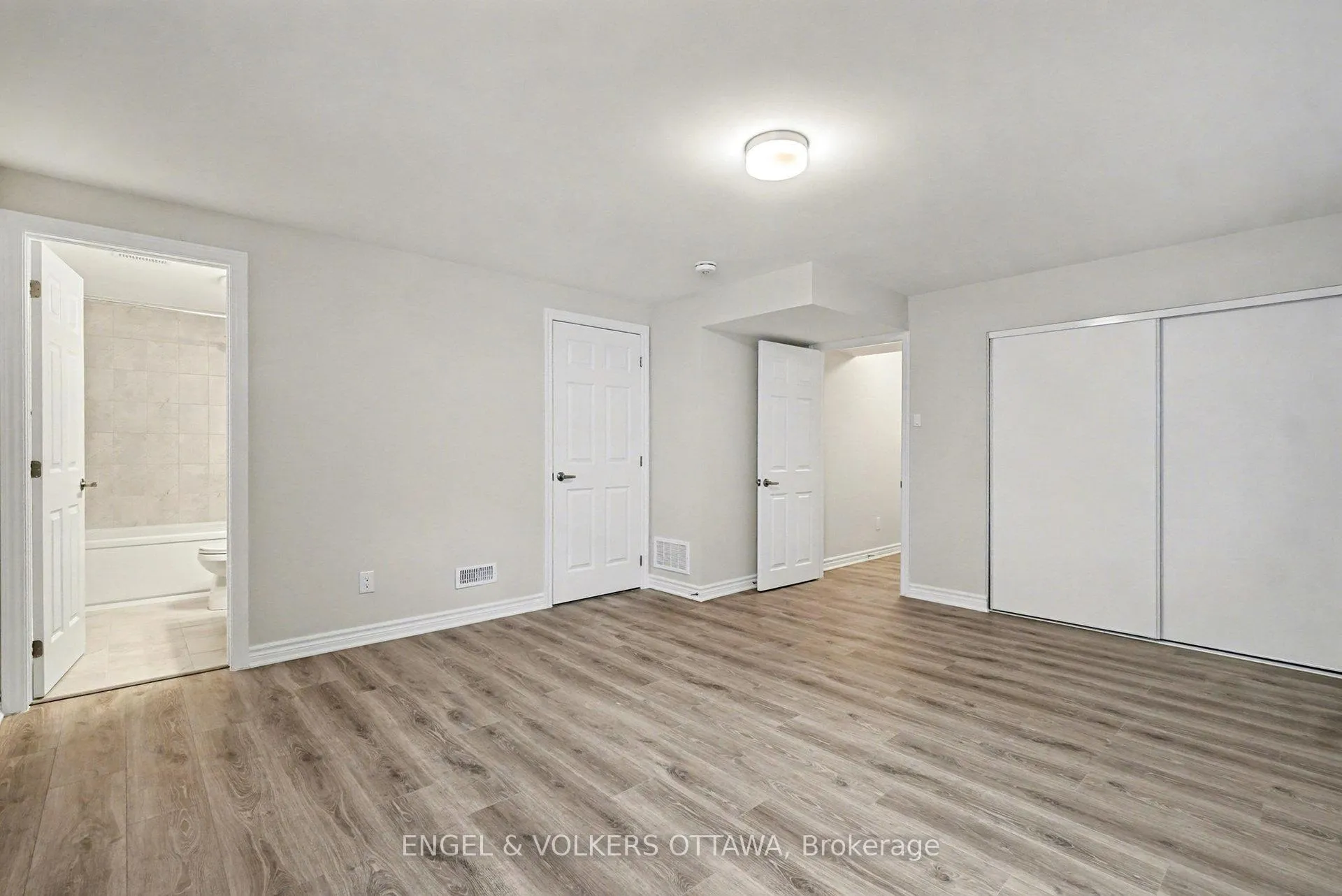 Photo 17 of 161 Ryan Reynolds Way, Ottawa, Avalon West — HOMEH