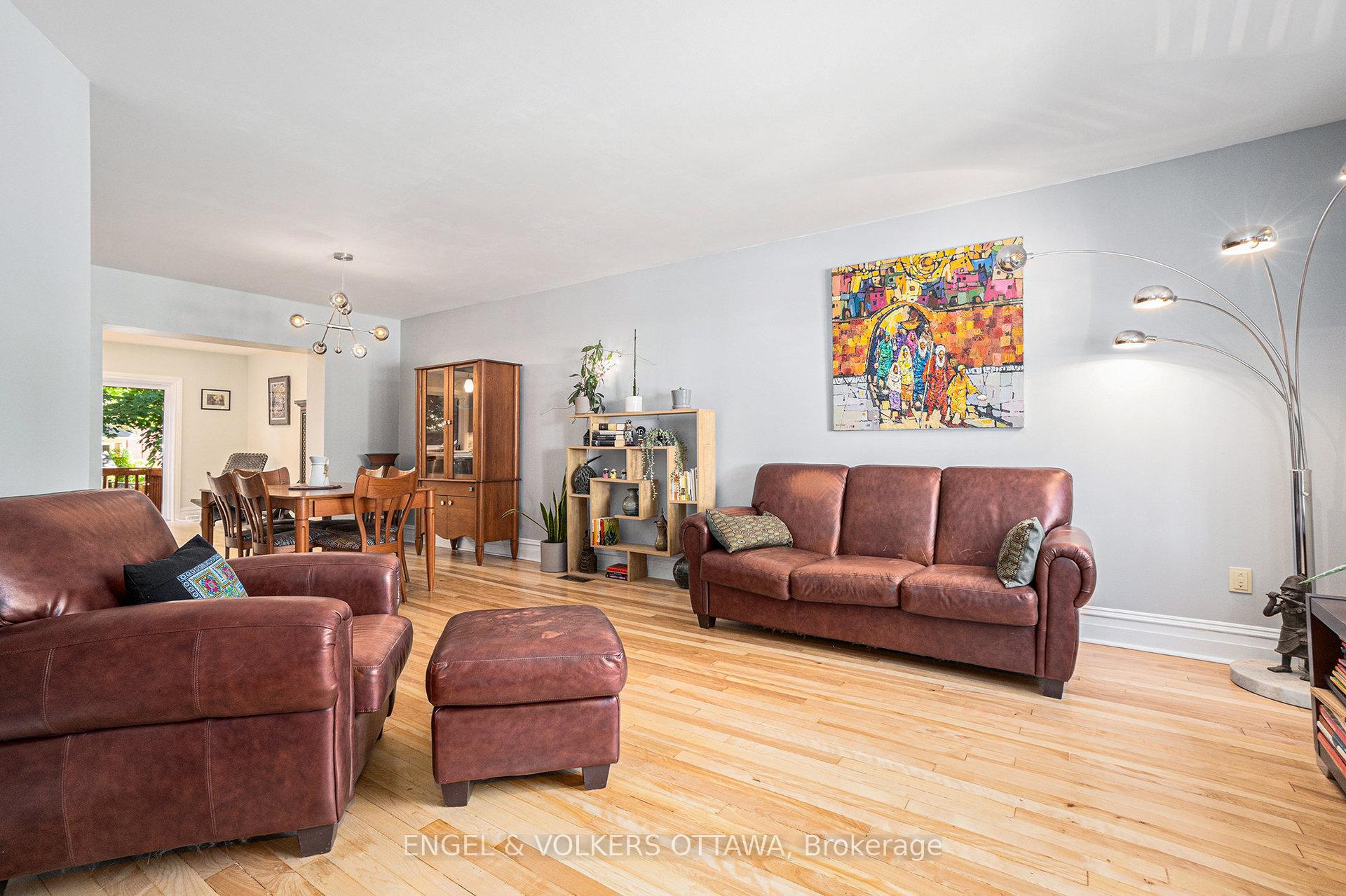 Photo 5 of 6 Rock Avenue, Ottawa, Lindenlea — HOMEH