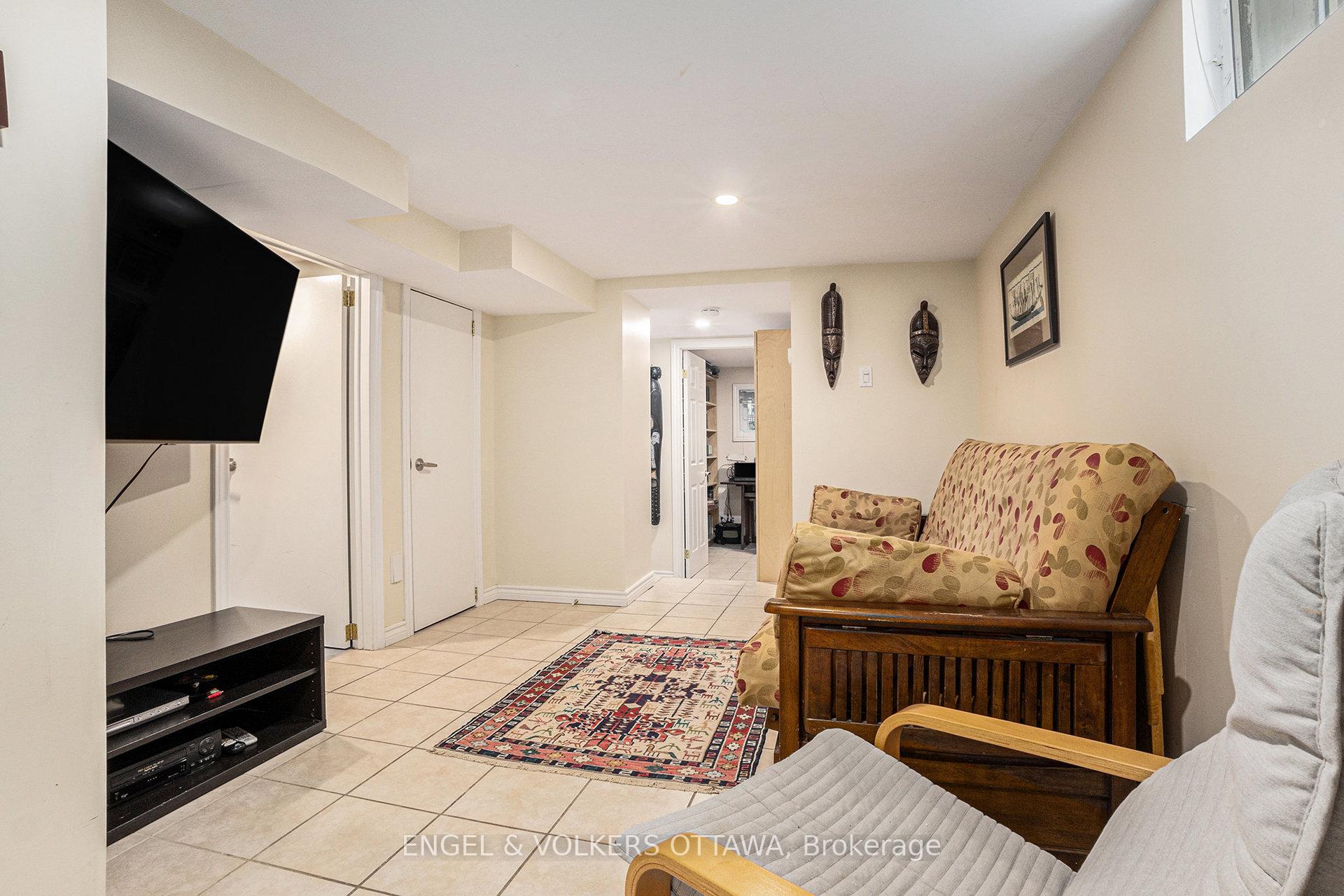 Photo 16 of 6 Rock Avenue, Ottawa, Lindenlea — HOMEH