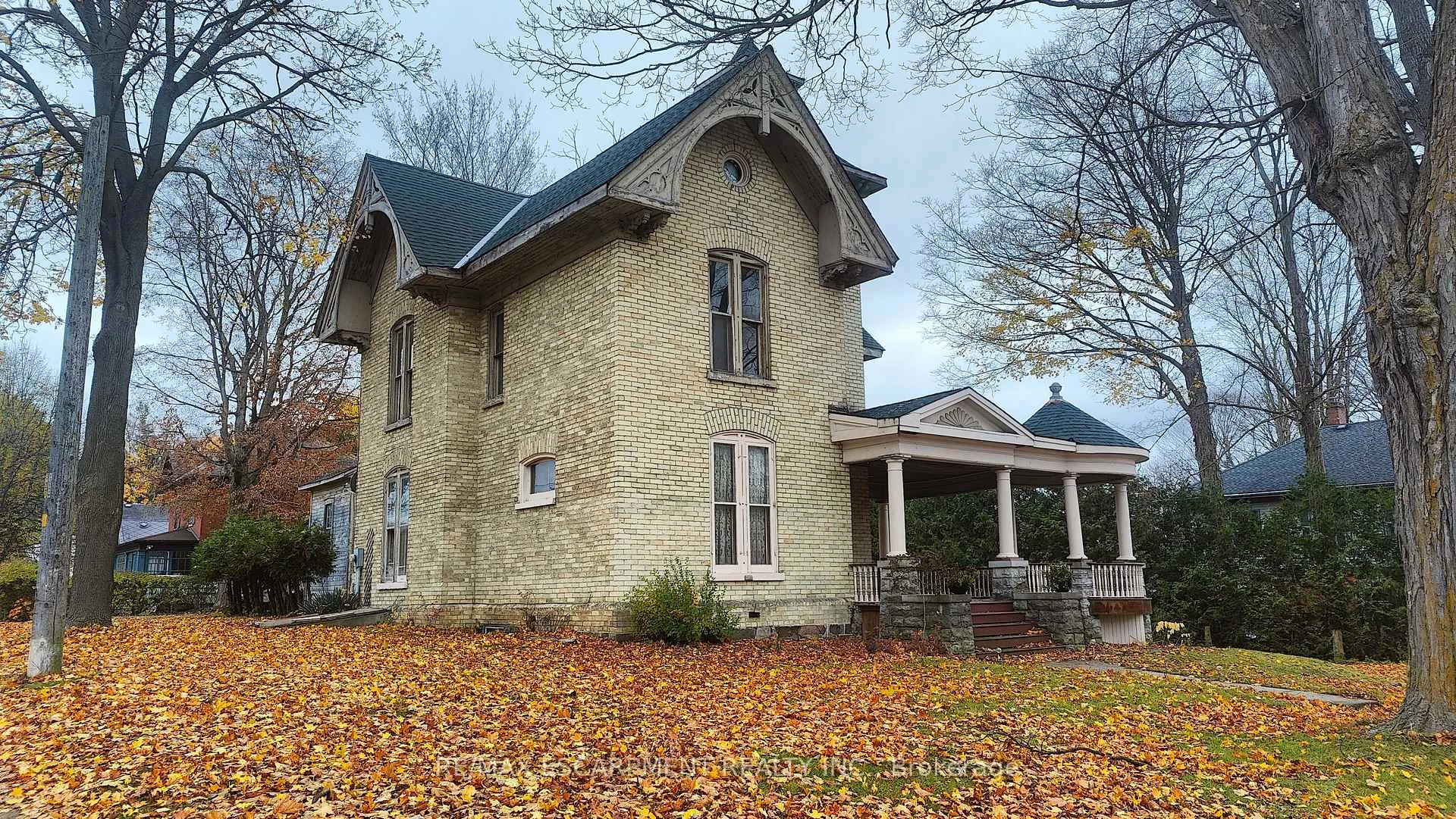 Photo 4 of 104 Patrick Street E, North Huron, Wingham — HOMEH