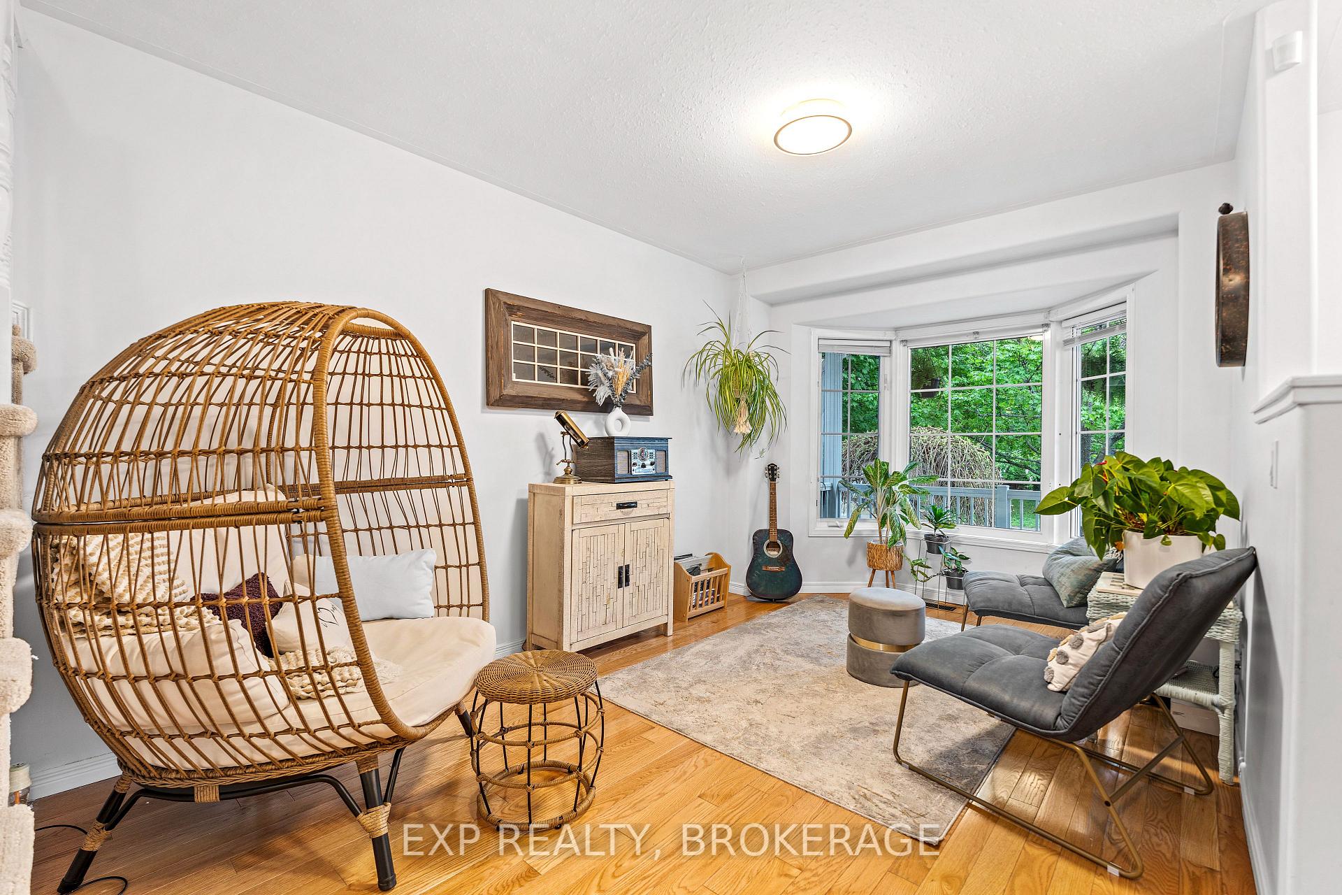Photo 7 of 426 Fieldstone Drive, Kingston, Kingston East (Incl Barret Crt) — HOMEH
