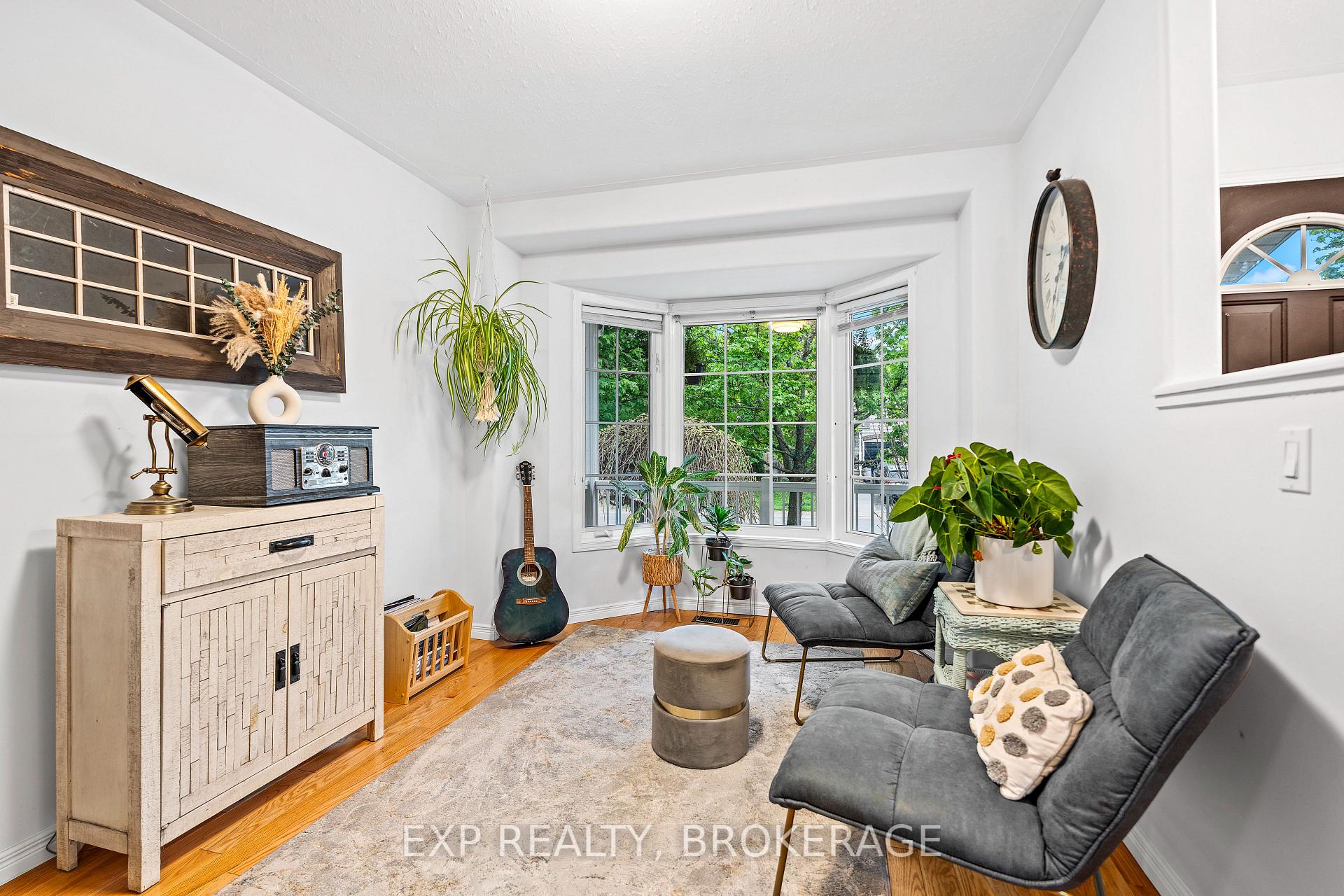 Photo 8 of 426 Fieldstone Drive, Kingston, Kingston East (Incl Barret Crt) — HOMEH