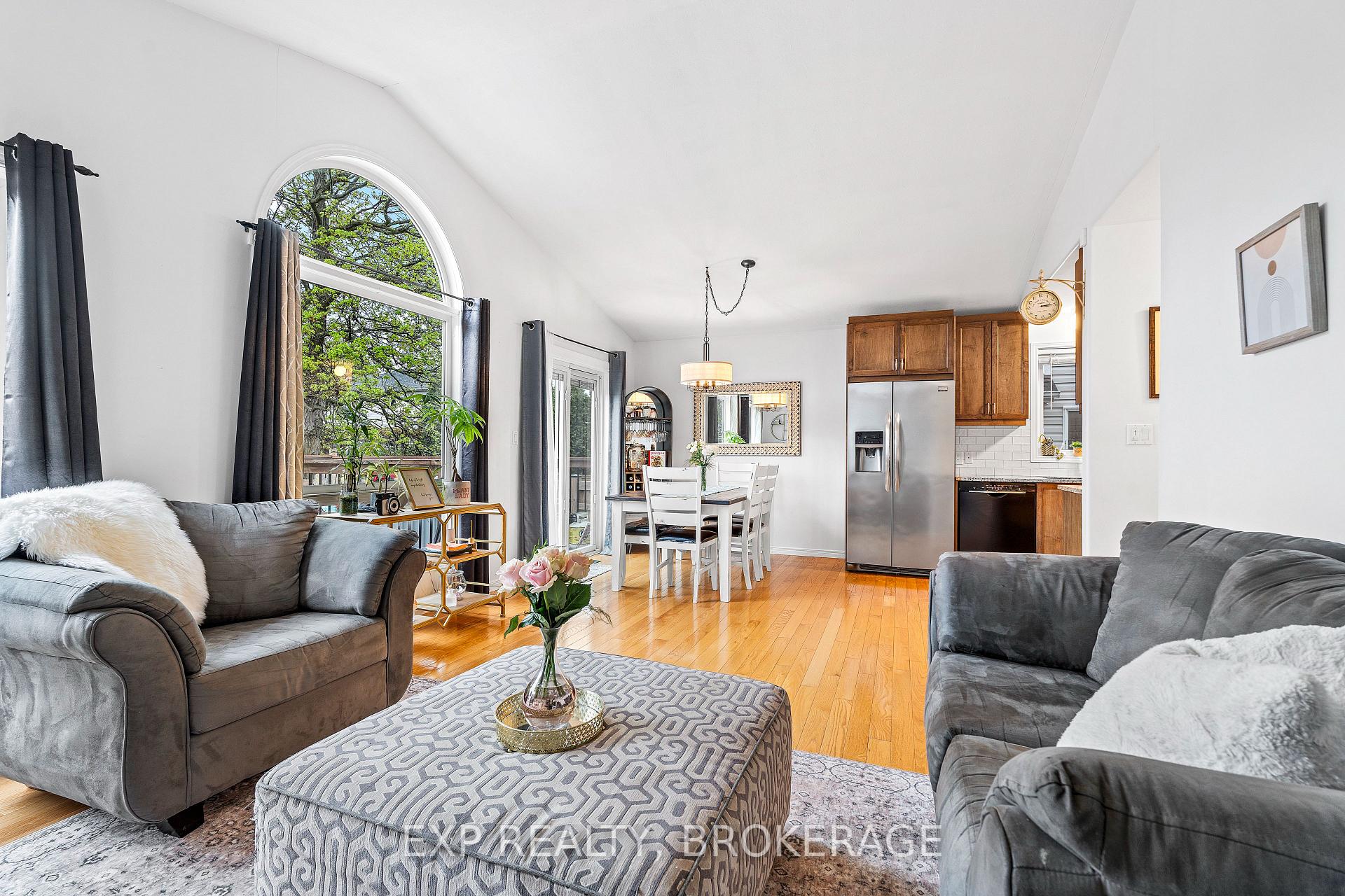 Photo 13 of 426 Fieldstone Drive, Kingston, Kingston East (Incl Barret Crt) — HOMEH